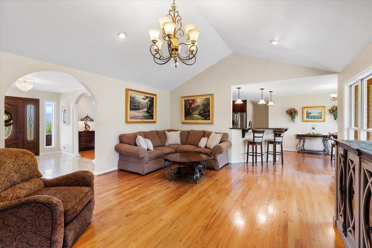 398 Penvir Road Narrows VA 24124