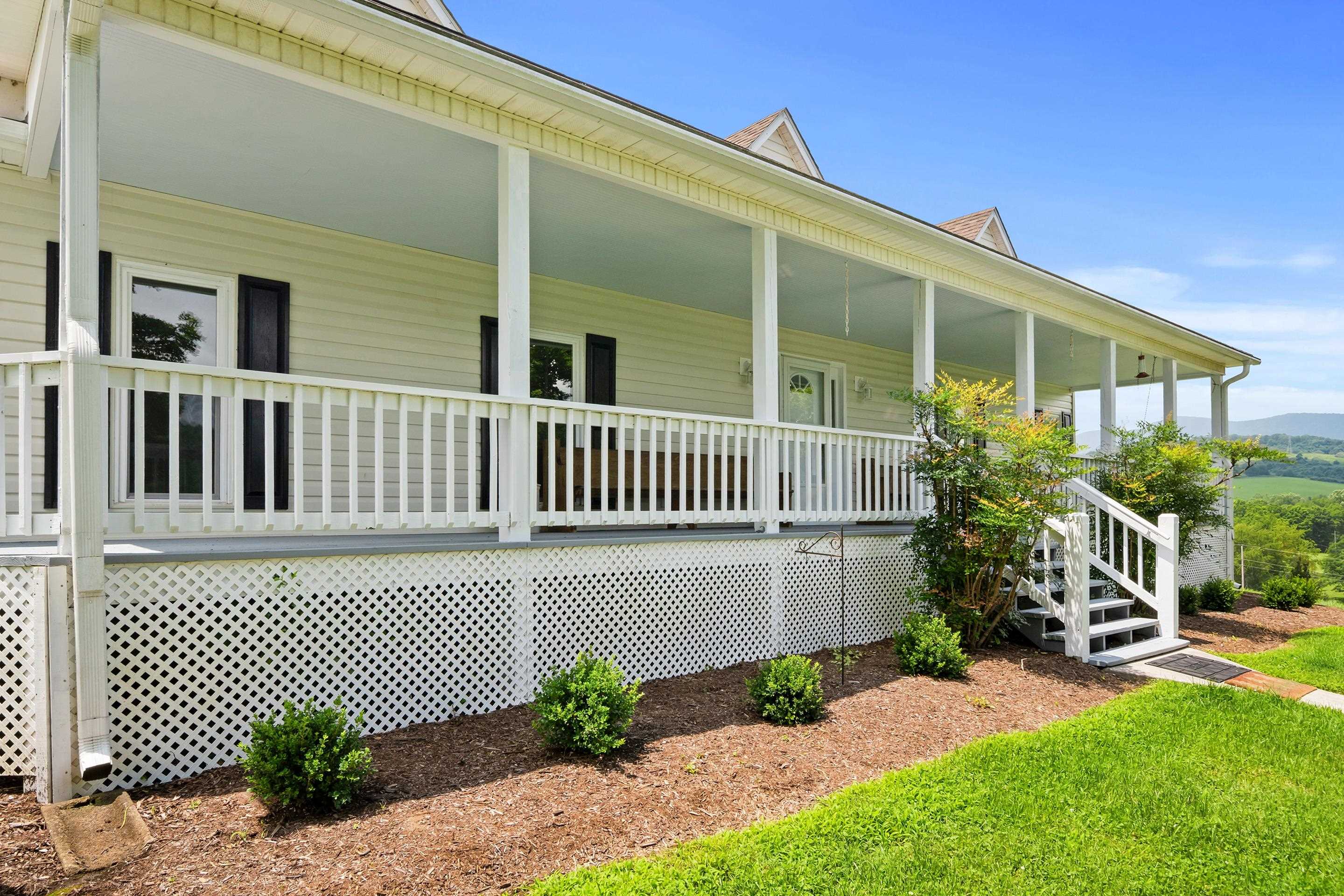 1862 Spring Valley Road Pearisburg VA 24134