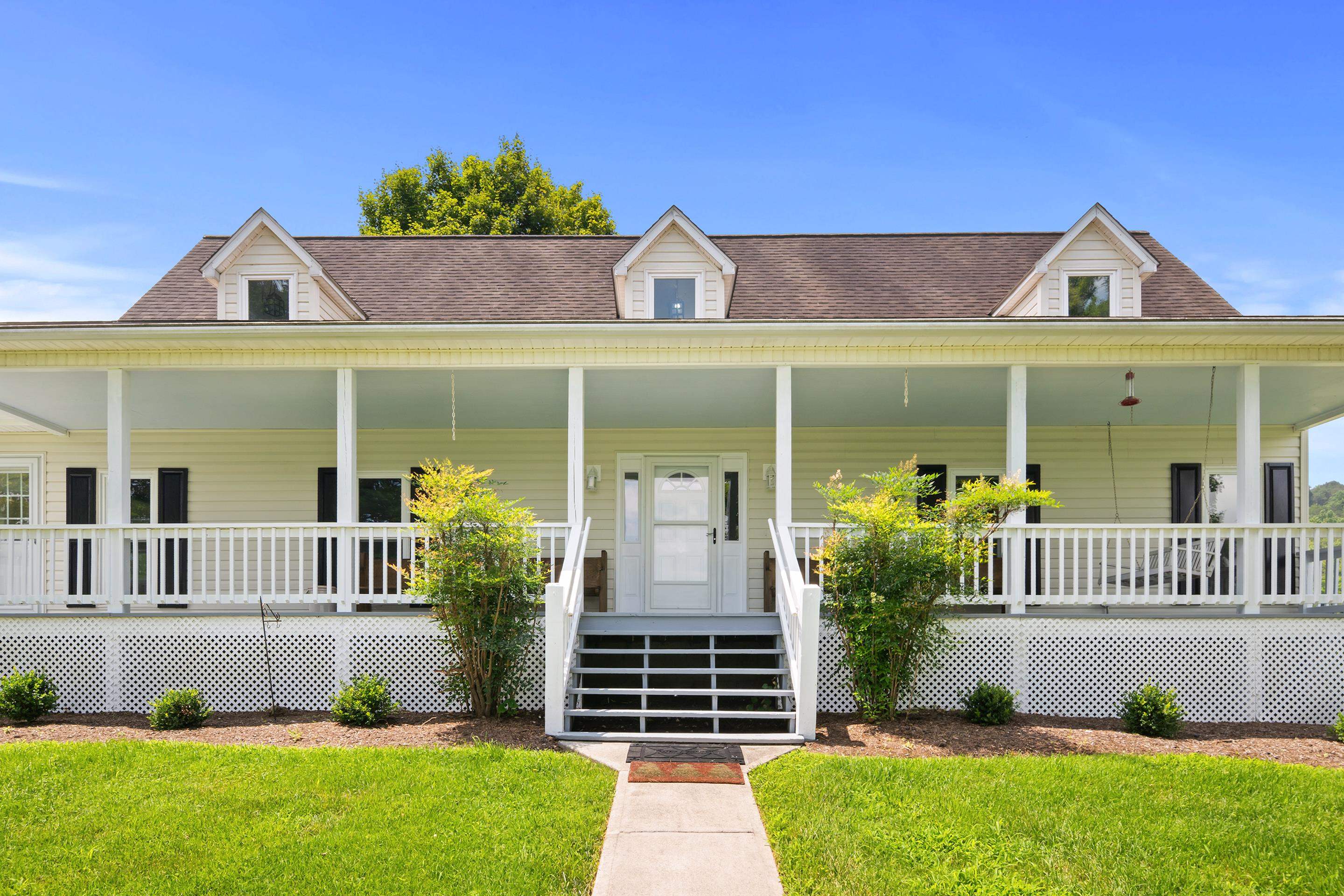 1862 Spring Valley Road Pearisburg VA 24134