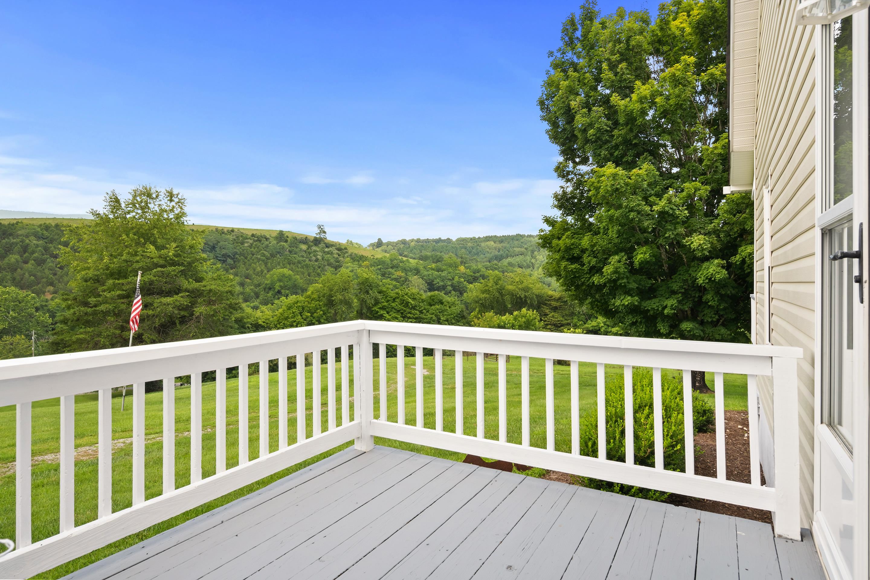 1862 Spring Valley Road Pearisburg VA 24134