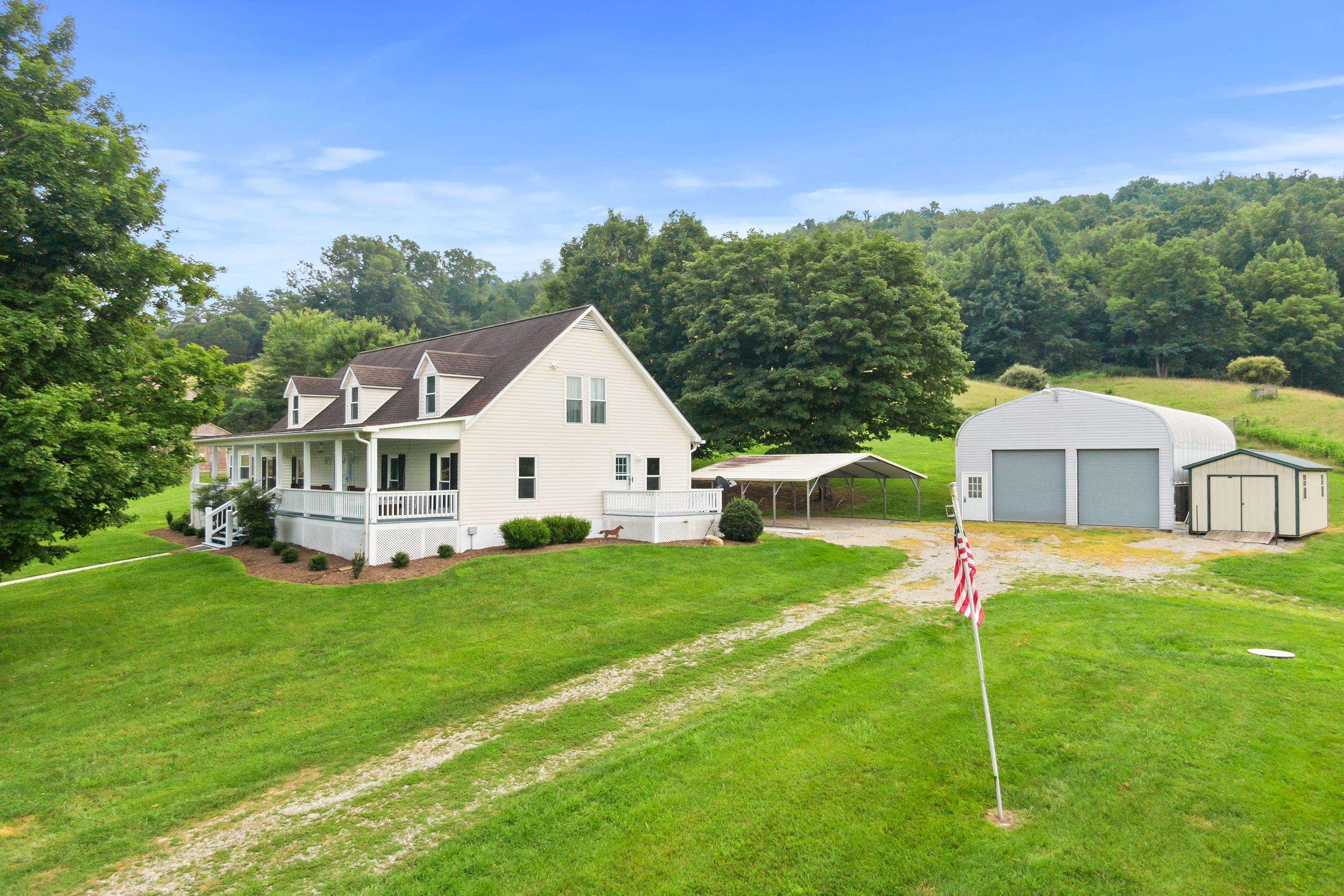 1862 Spring Valley Road Pearisburg VA 24134