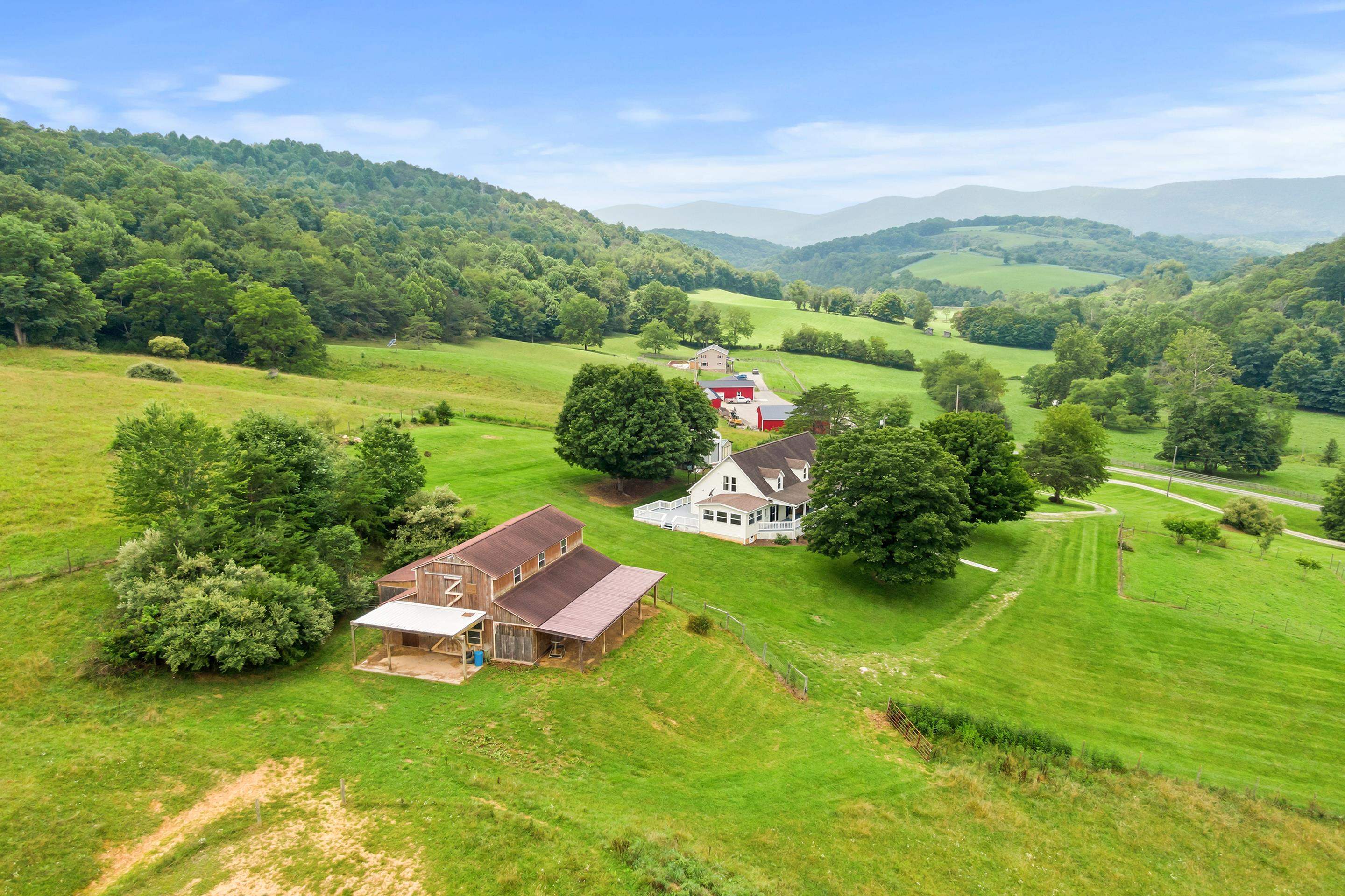 1862 Spring Valley Road Pearisburg VA 24134