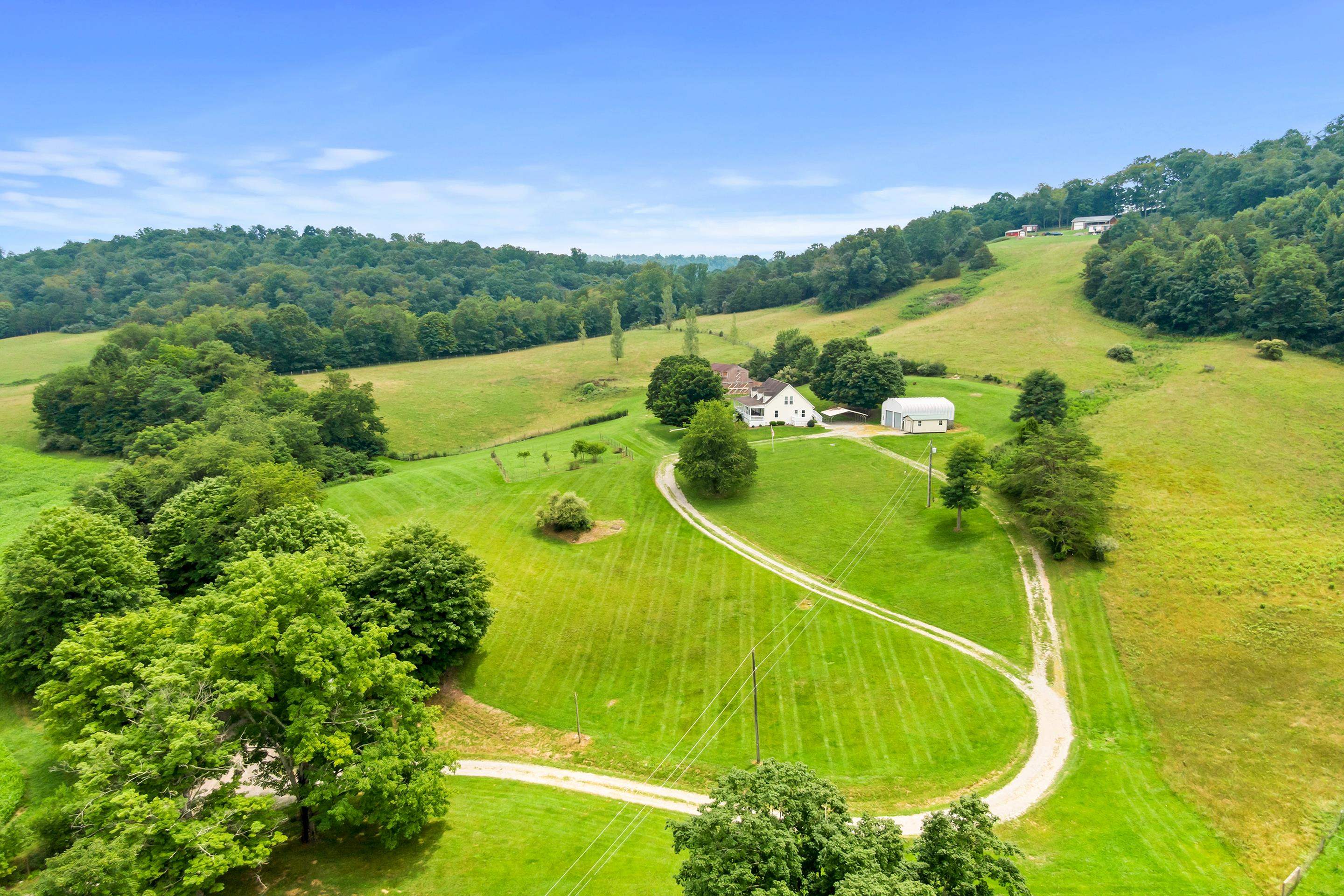 1862 Spring Valley Road Pearisburg VA 24134