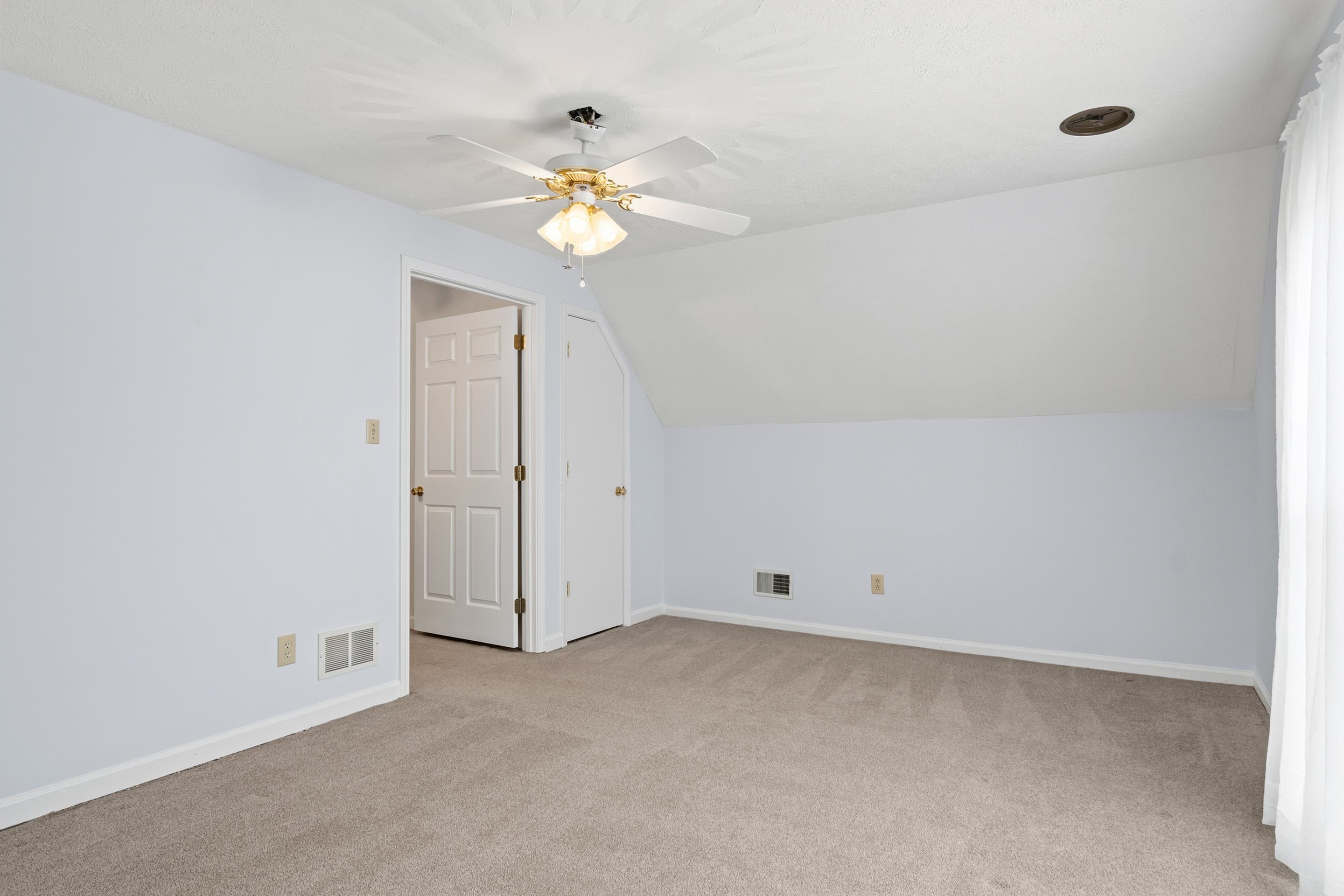 1862 Spring Valley Road Pearisburg VA 24134
