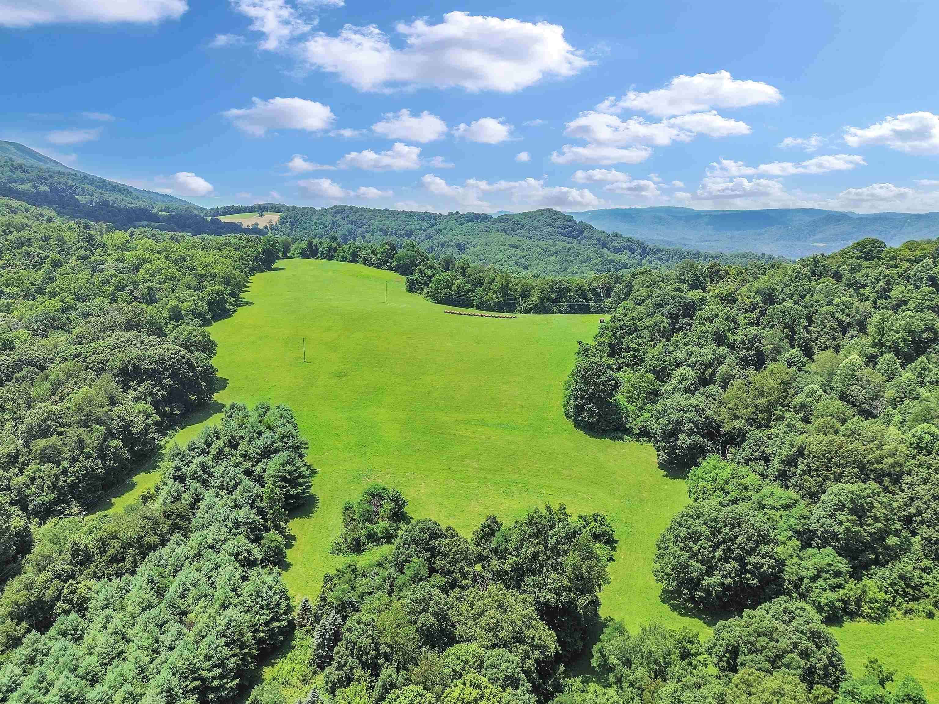 250 E Robertson Mountain Road Narrows VA 24124