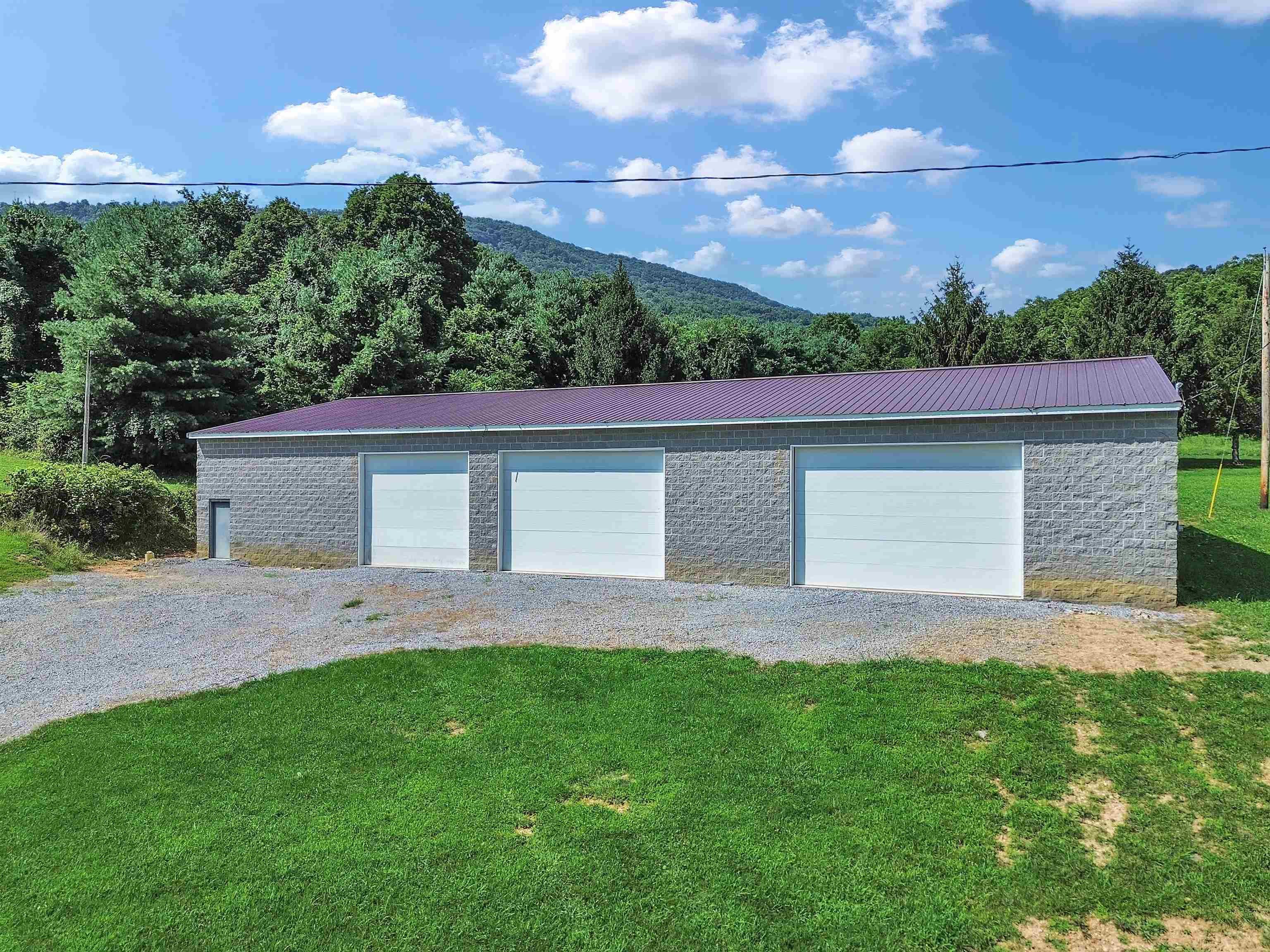 250 E Robertson Mountain Road Narrows VA 24124