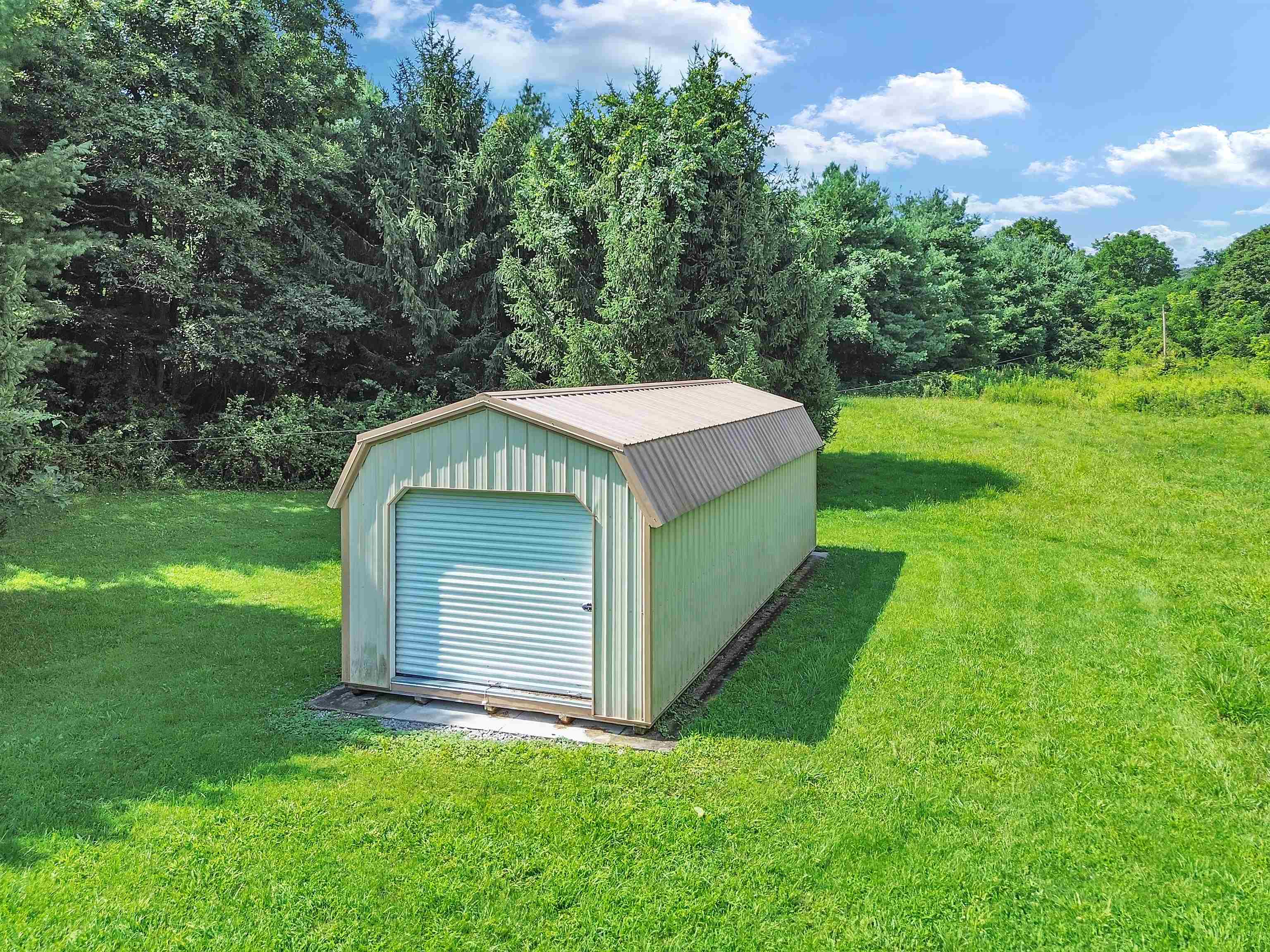 250 E Robertson Mountain Road Narrows VA 24124