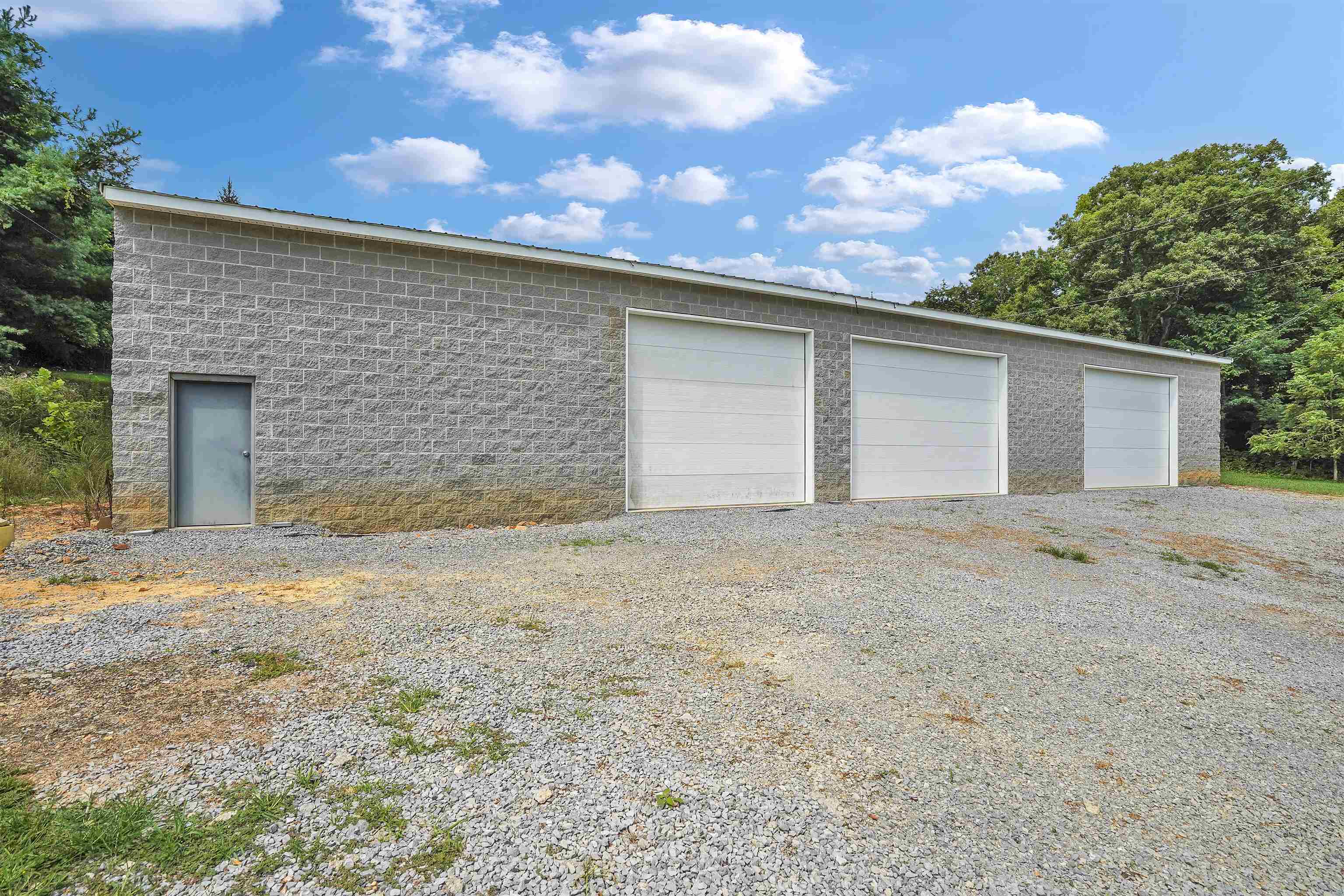 250 E Robertson Mountain Road Narrows VA 24124