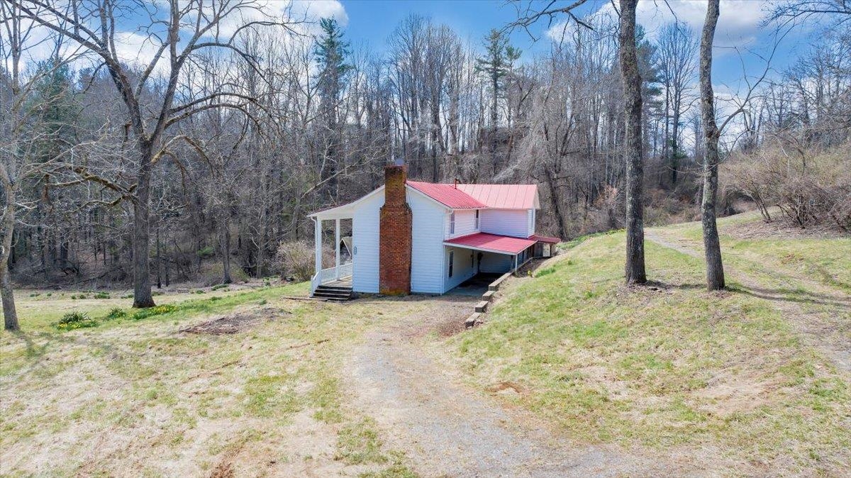 9537-9539 N Floyd Highway N Highway N Copper Hill VA 24079