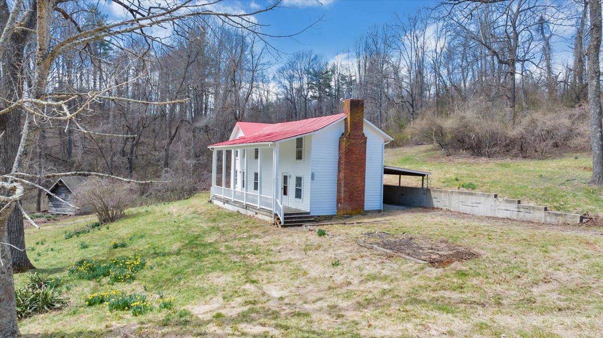 9537-9539 N Floyd Highway N Highway N Copper Hill VA 24079