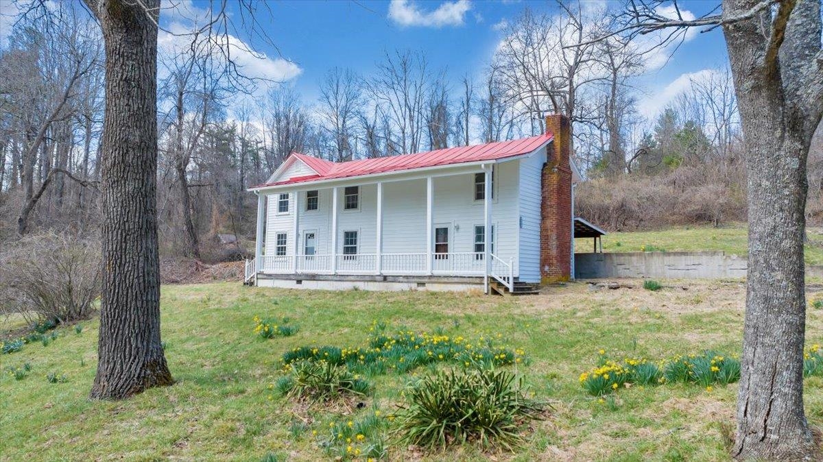 9537-9539 N Floyd Highway N Highway N Copper Hill VA 24079