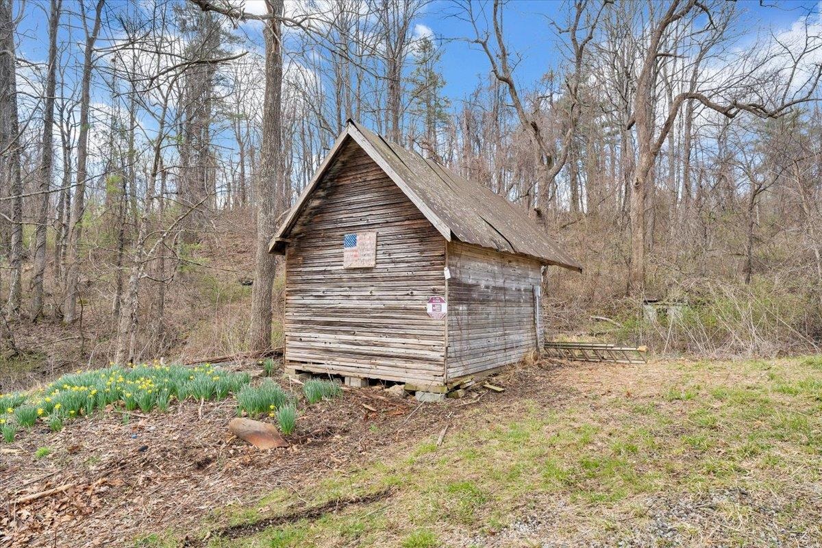 9537-9539 N Floyd Highway N Highway N Copper Hill VA 24079