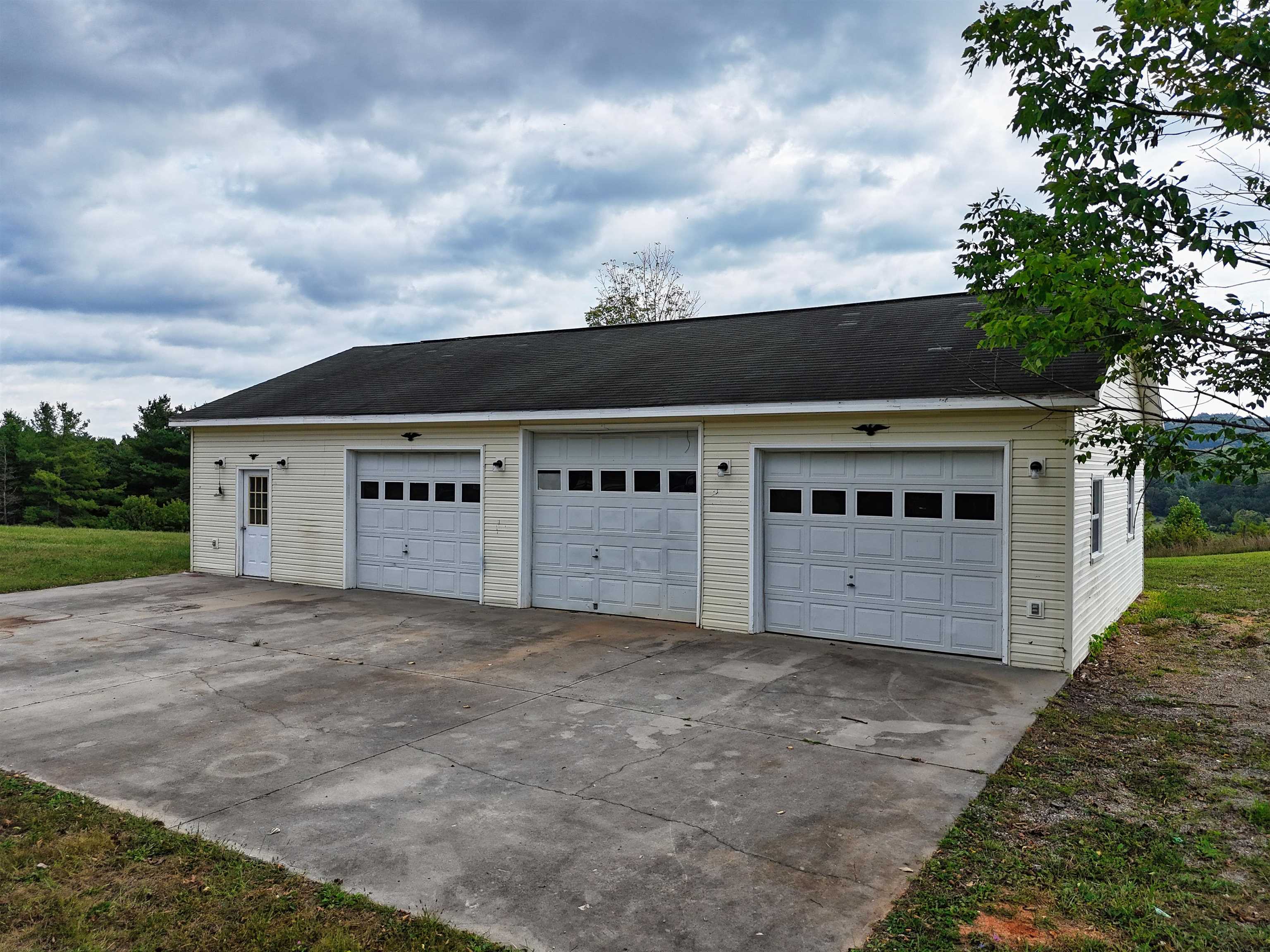 4362 Gold Rush Road Pilot VA 24138