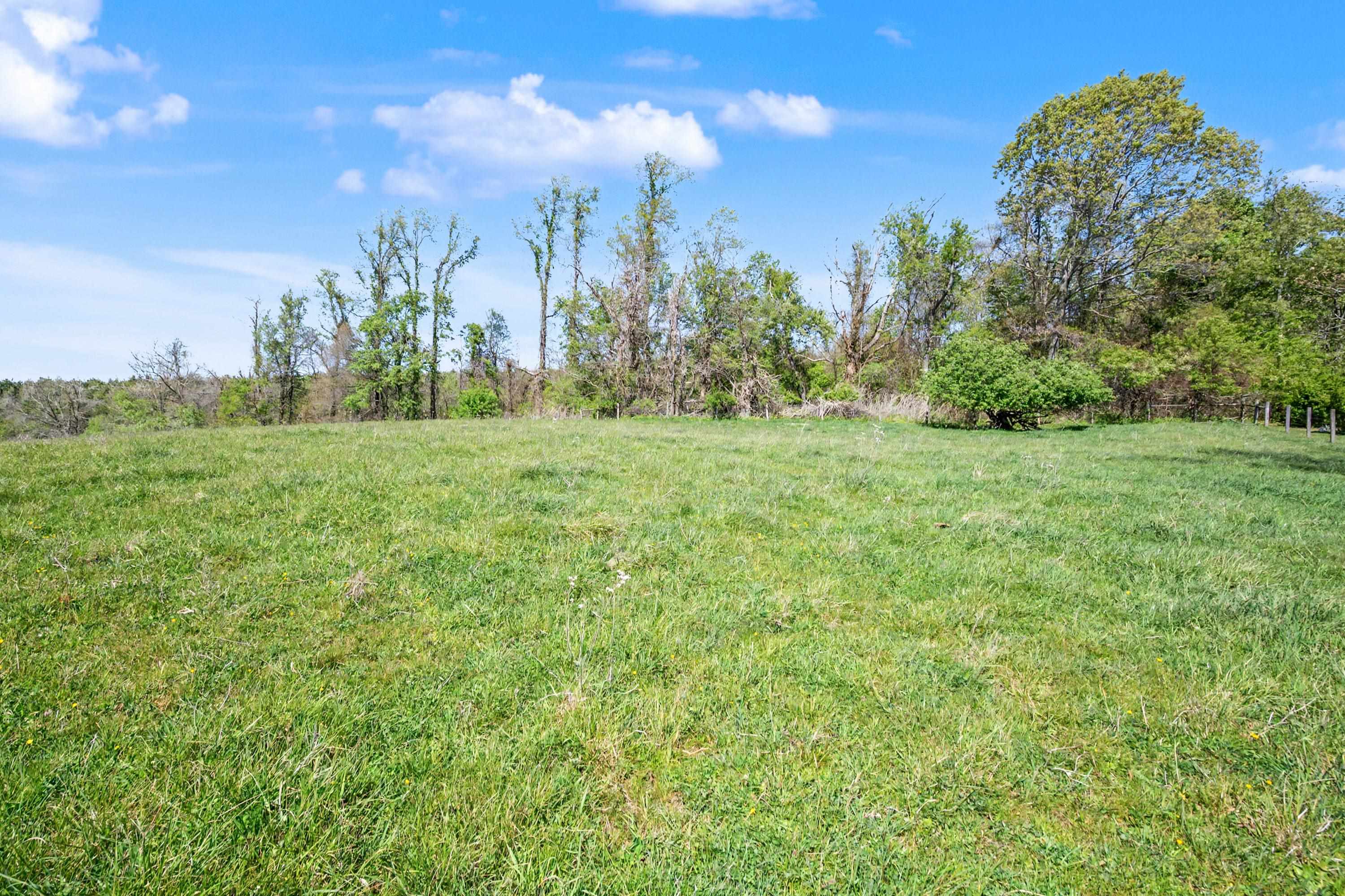 1370 Graysville Road SE Copper Hill VA 24079