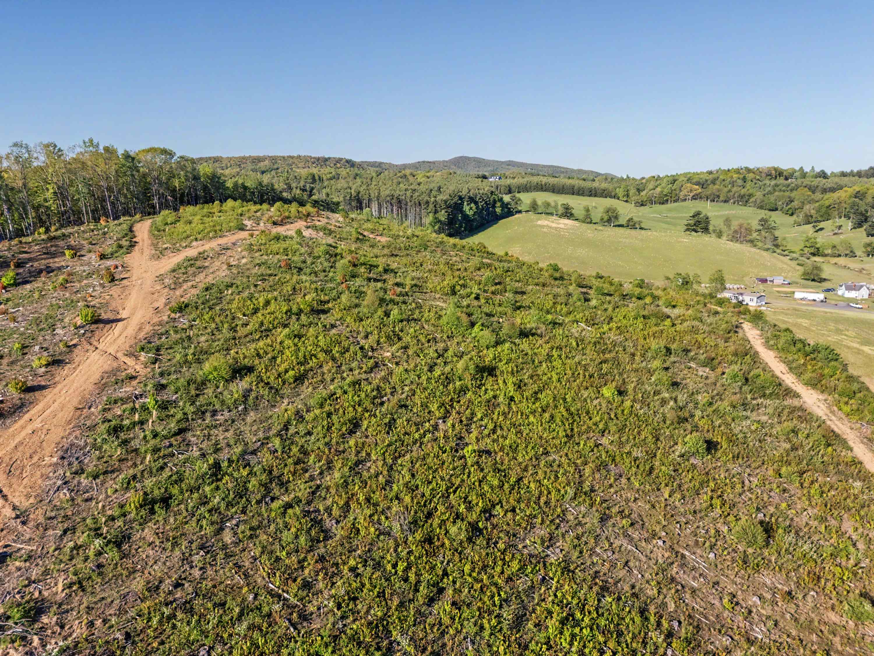 811 Easy Drive NW Willis VA 24380
