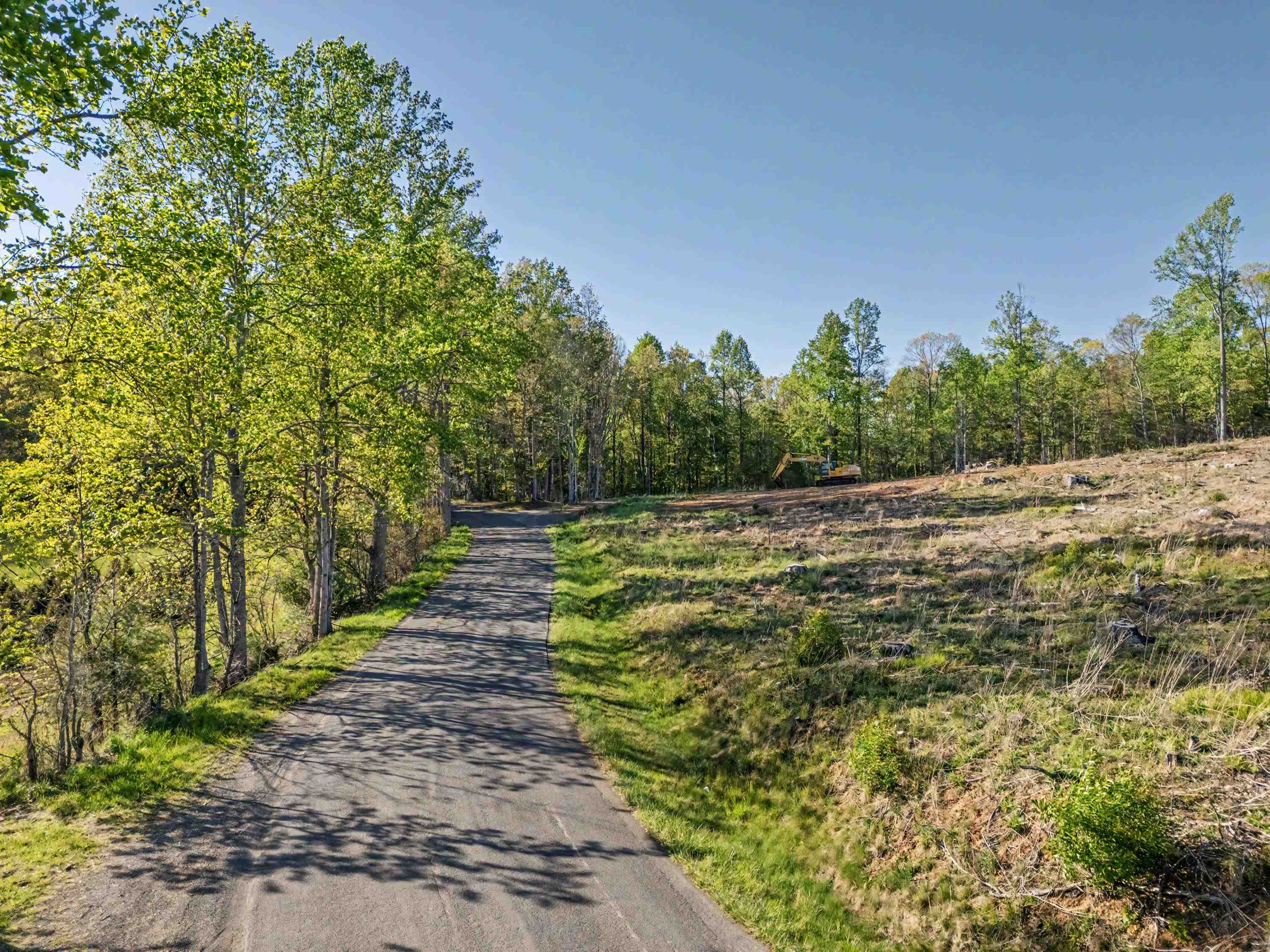 811 Easy Drive NW Willis VA 24380