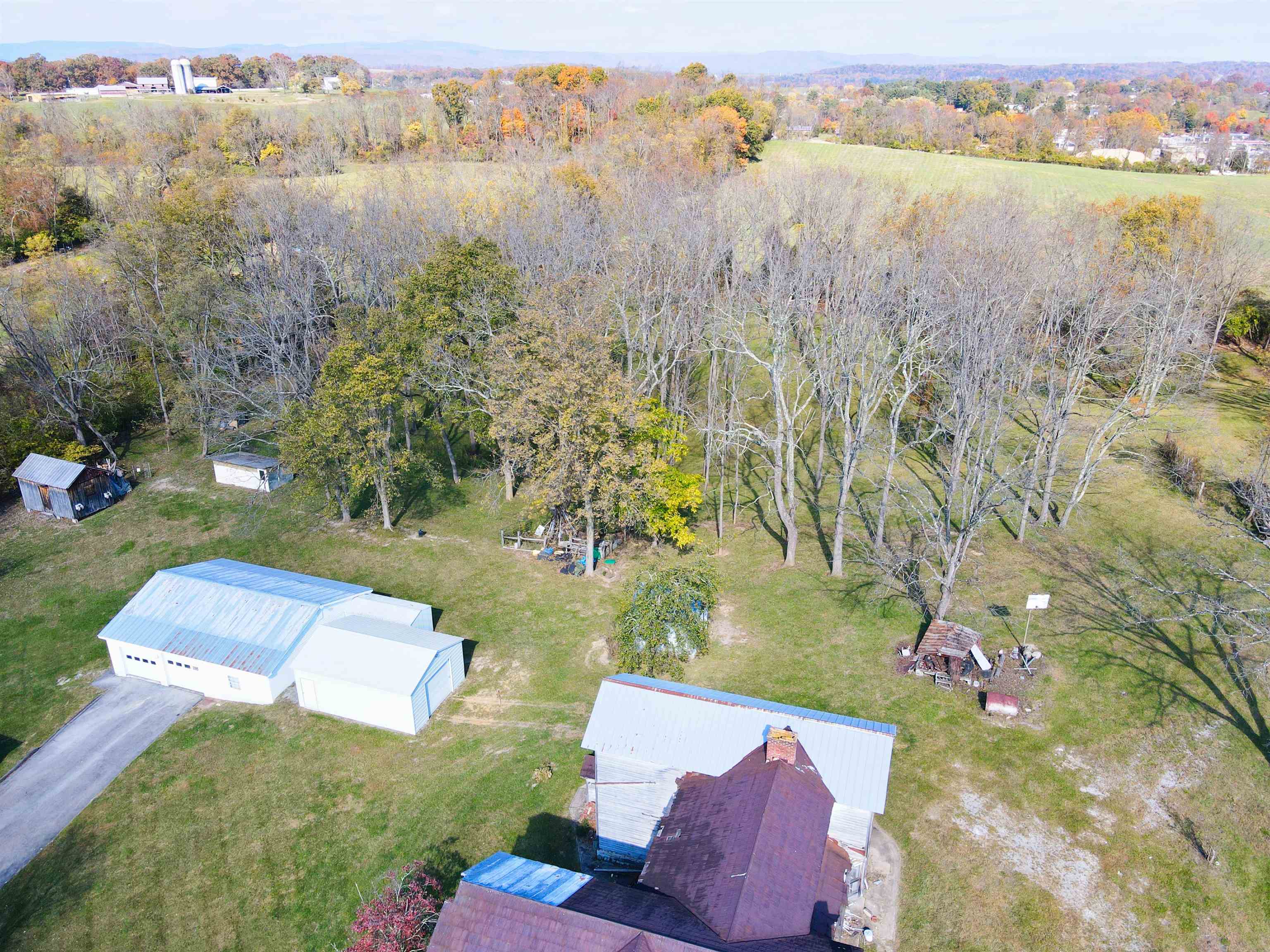 6436 Divers Road Radford VA 24141