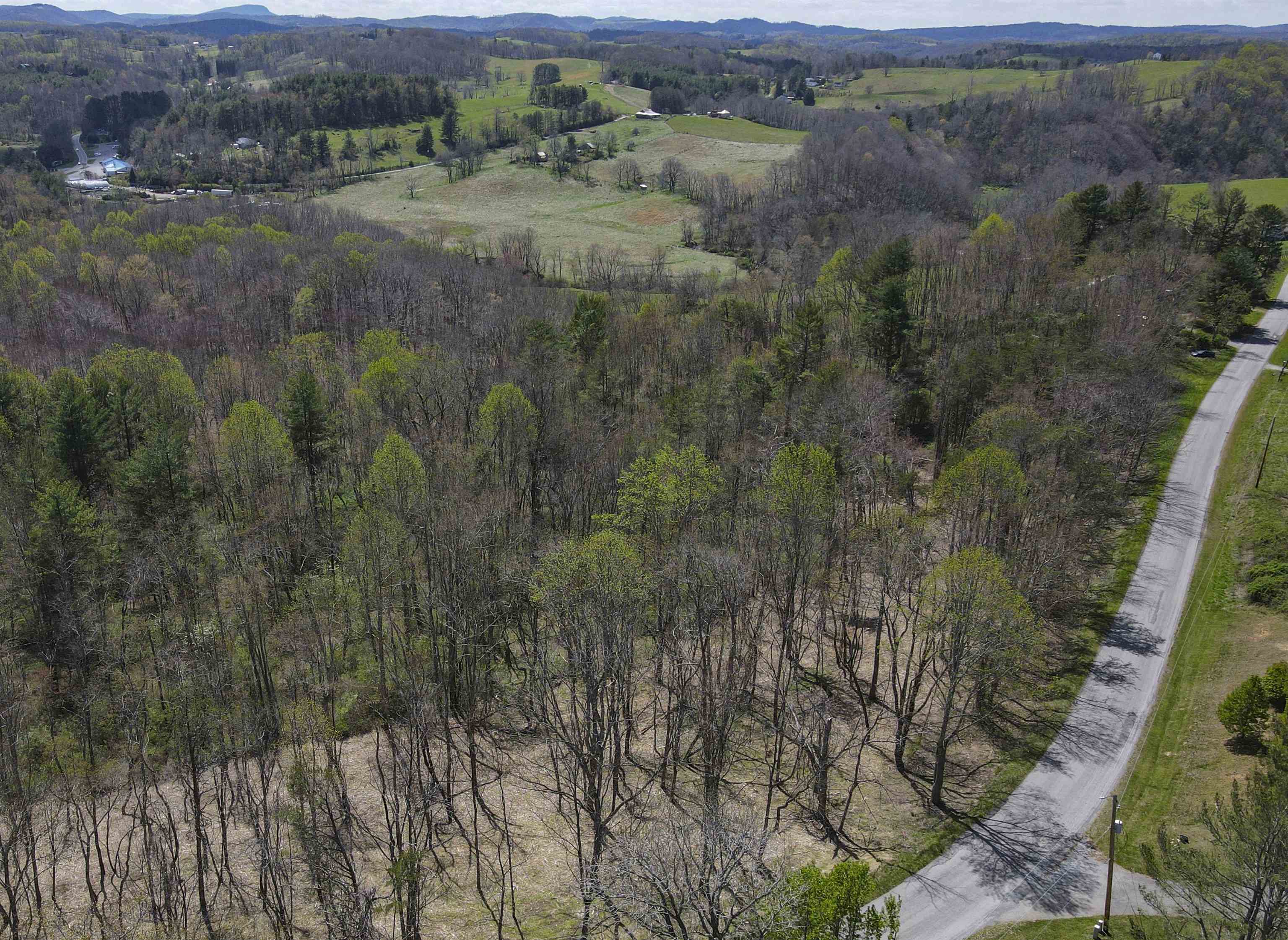 Tbd Tract B Penn Road NW Floyd VA 24091