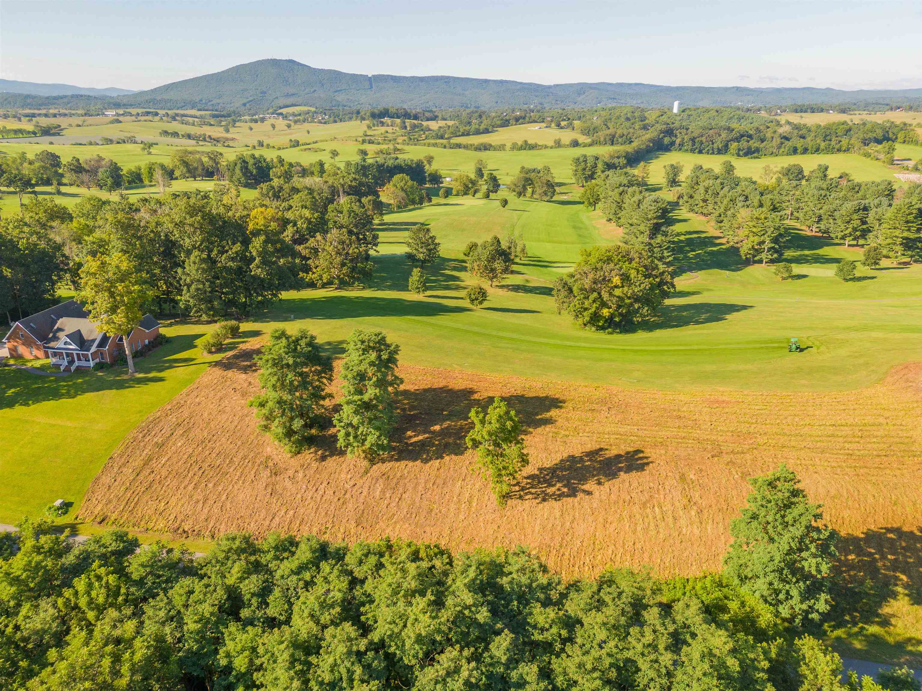 4322 Country Club Drive Pulaski VA 24301