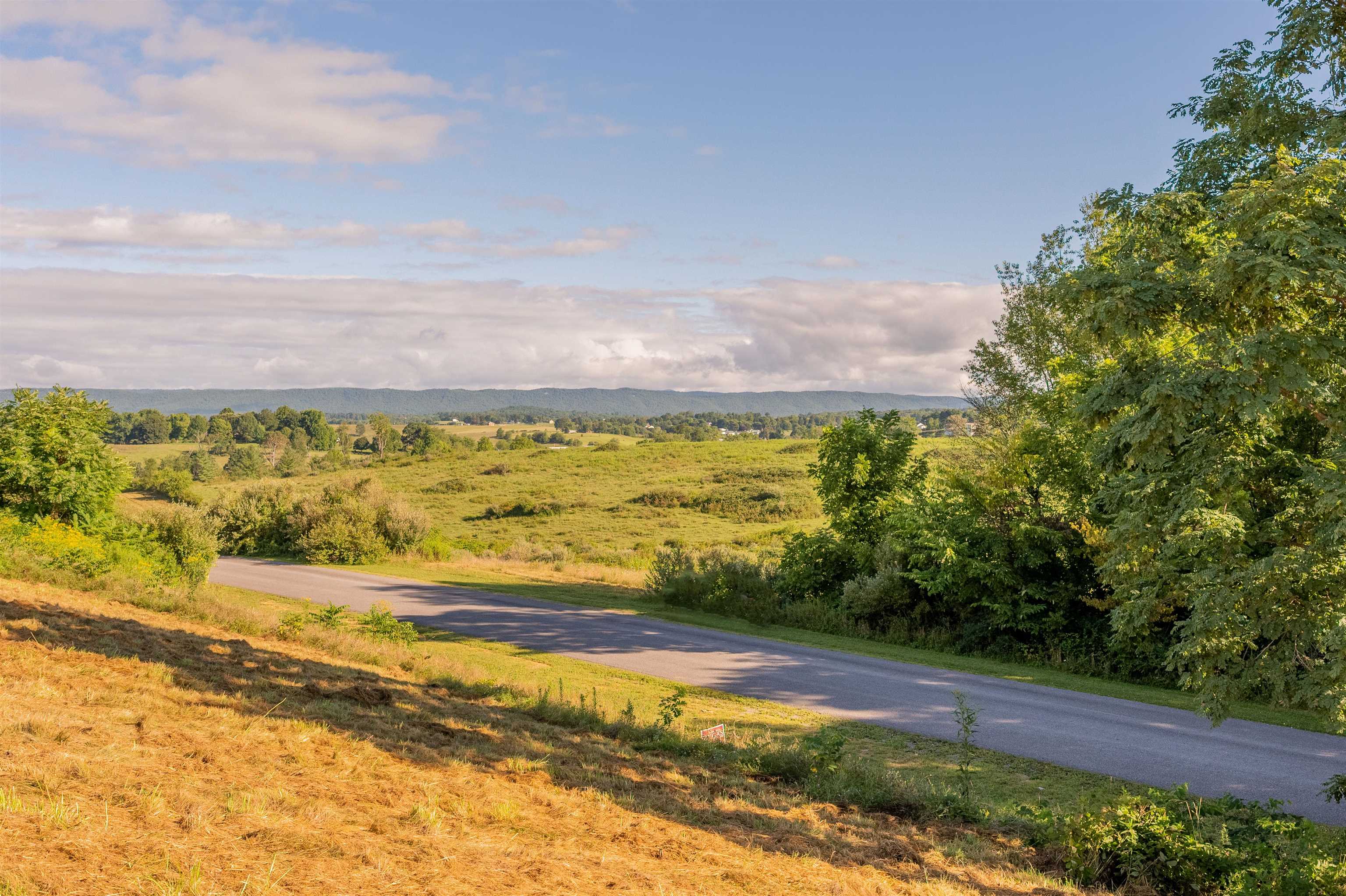 4322 Country Club Drive Pulaski VA 24301