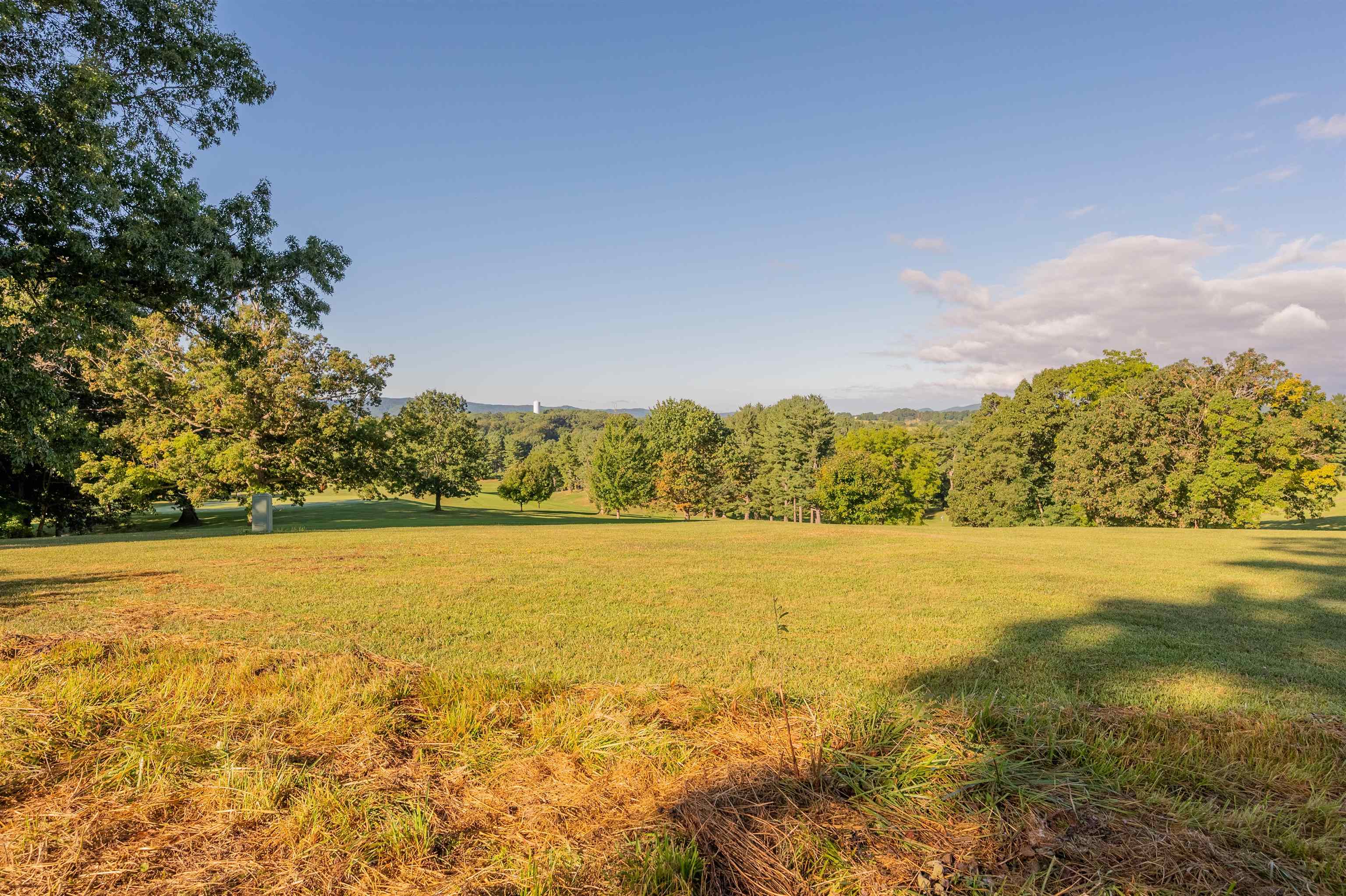 4322 Country Club Drive Pulaski VA 24301