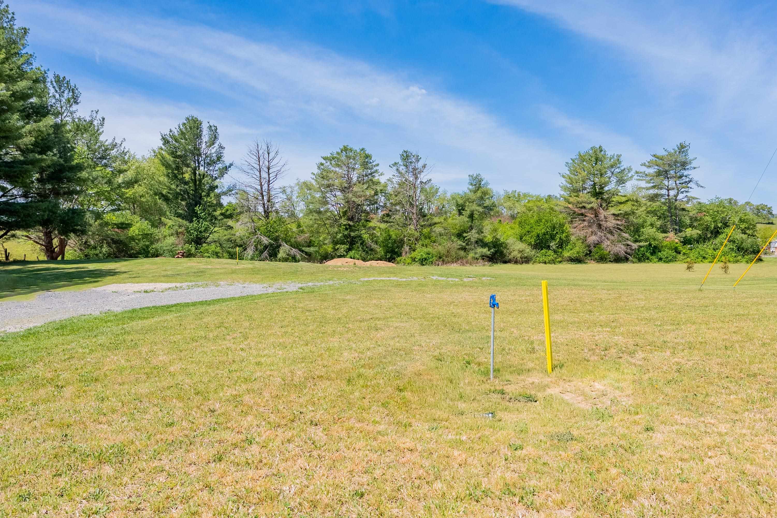 5633 Thornspring Road Pulaski VA 24301