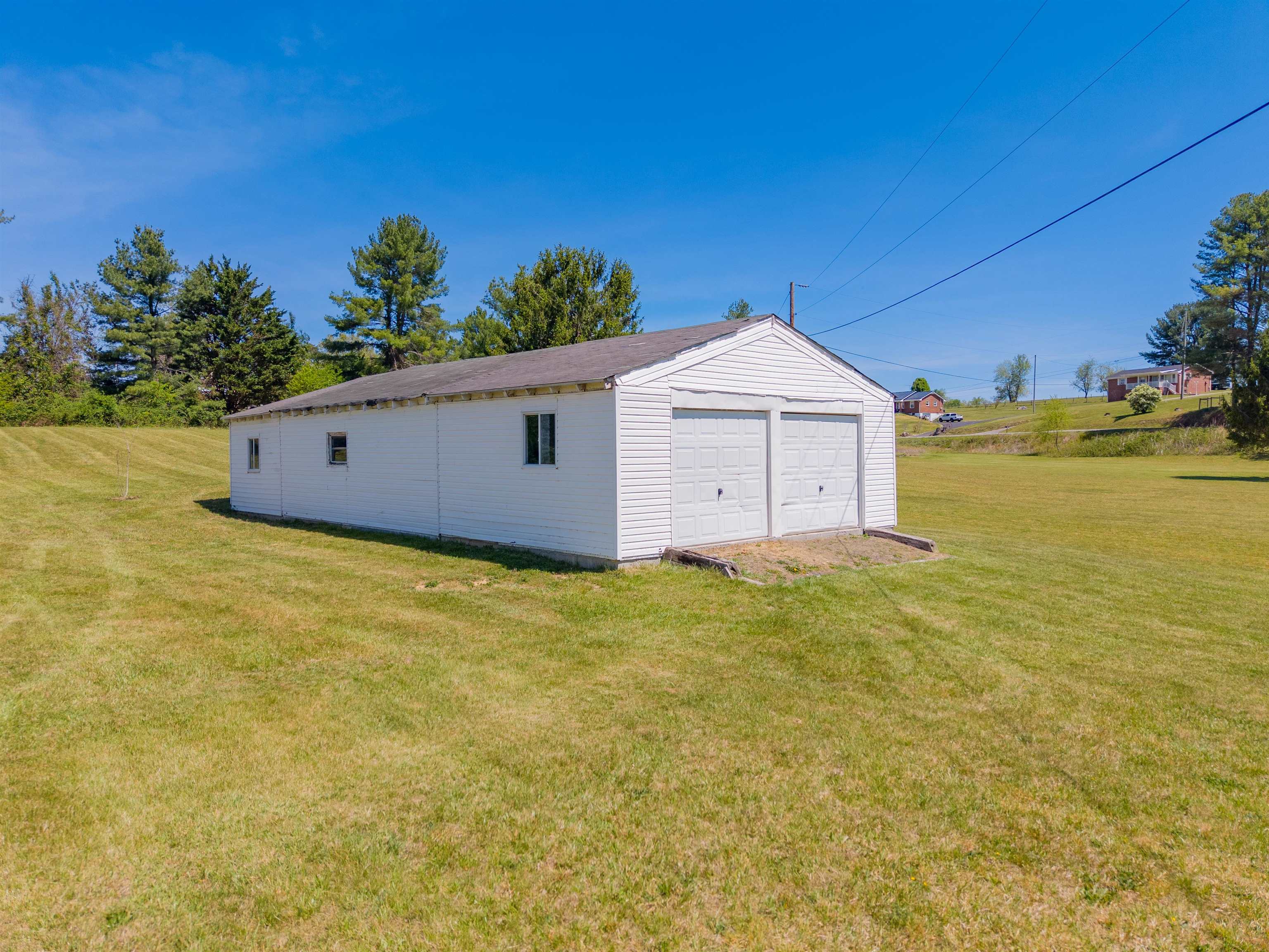 5633 Thornspring Road Pulaski VA 24301