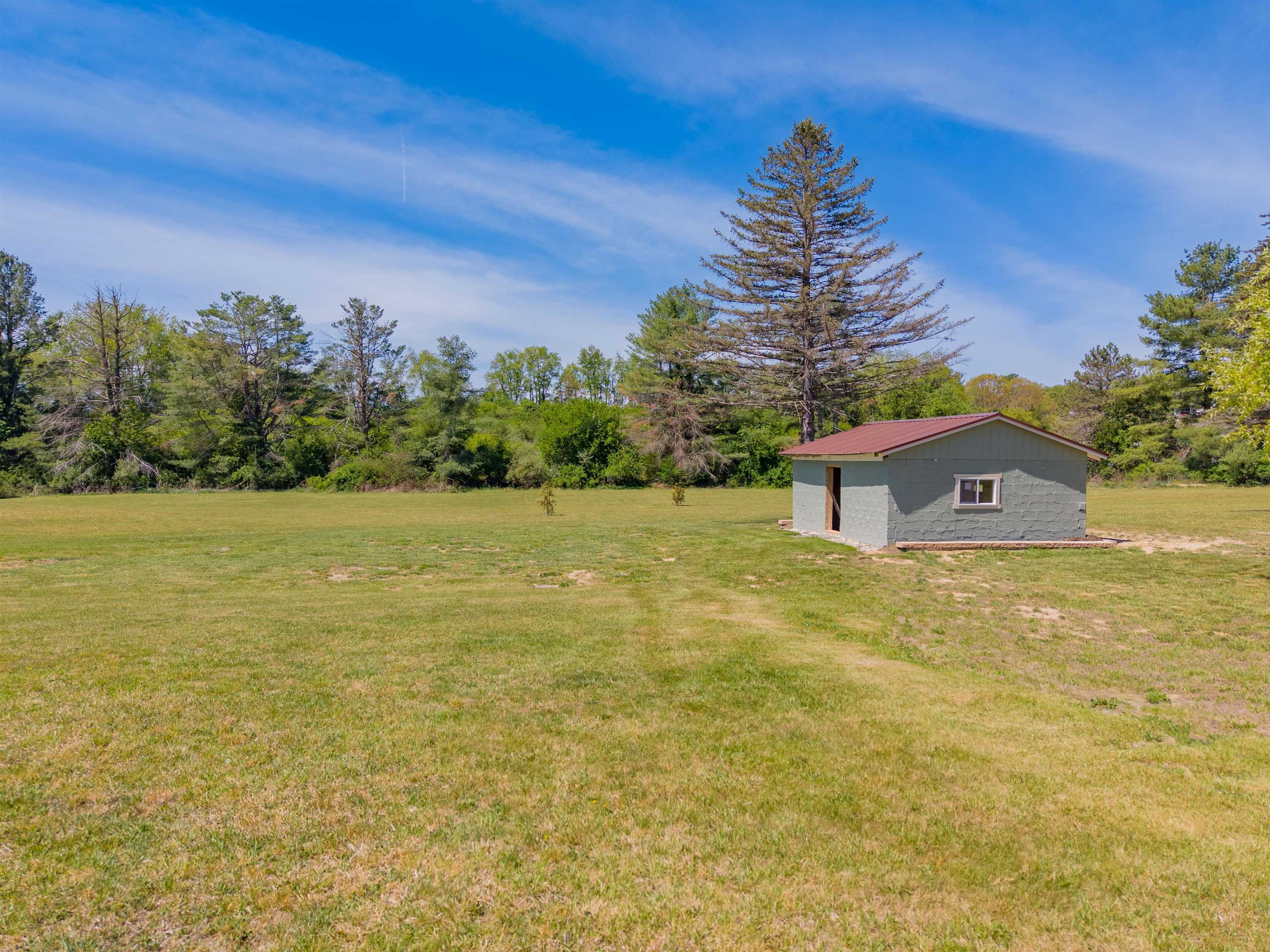 5633 Thornspring Road Pulaski VA 24301