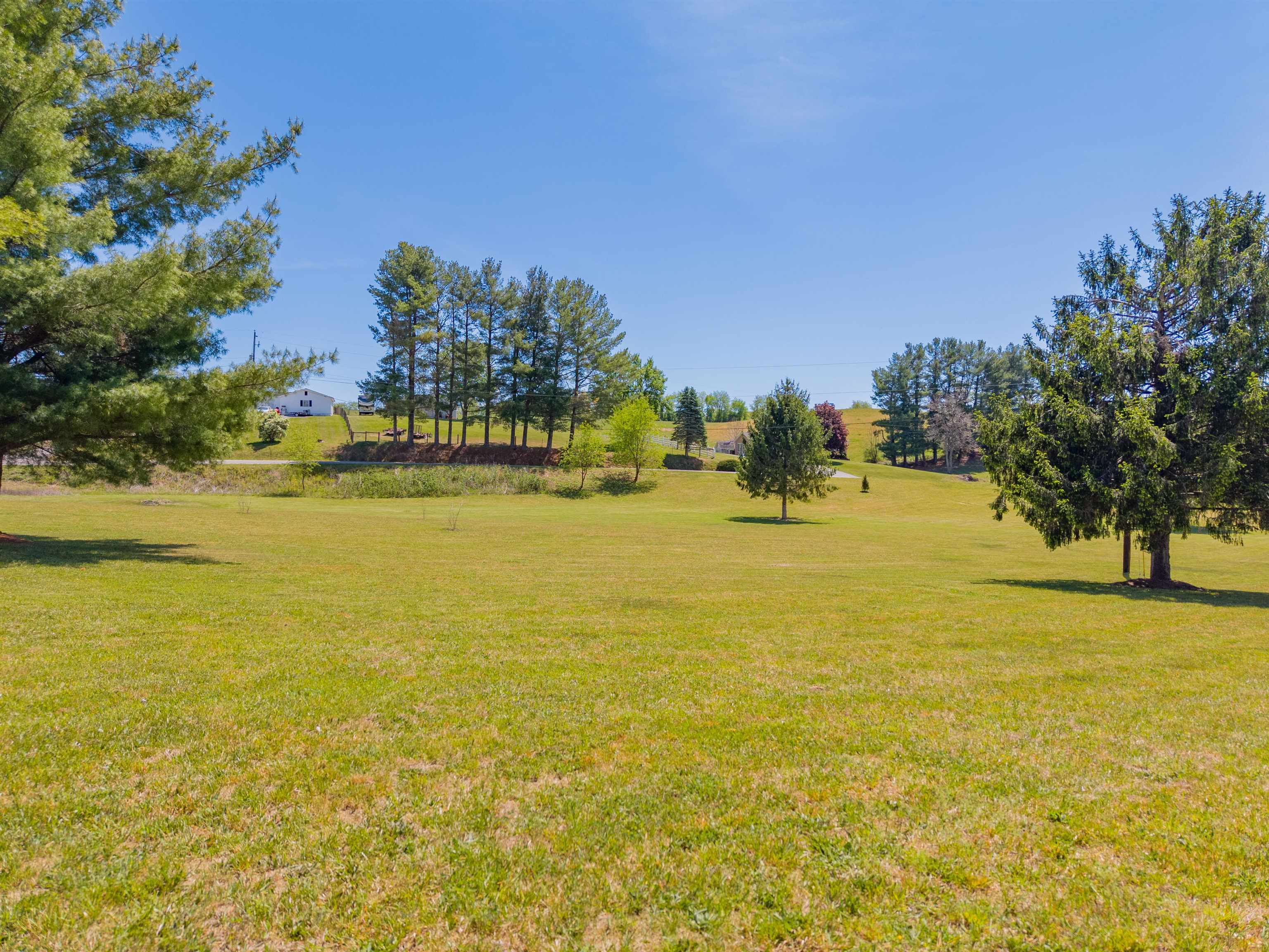 5633 Thornspring Road Pulaski VA 24301