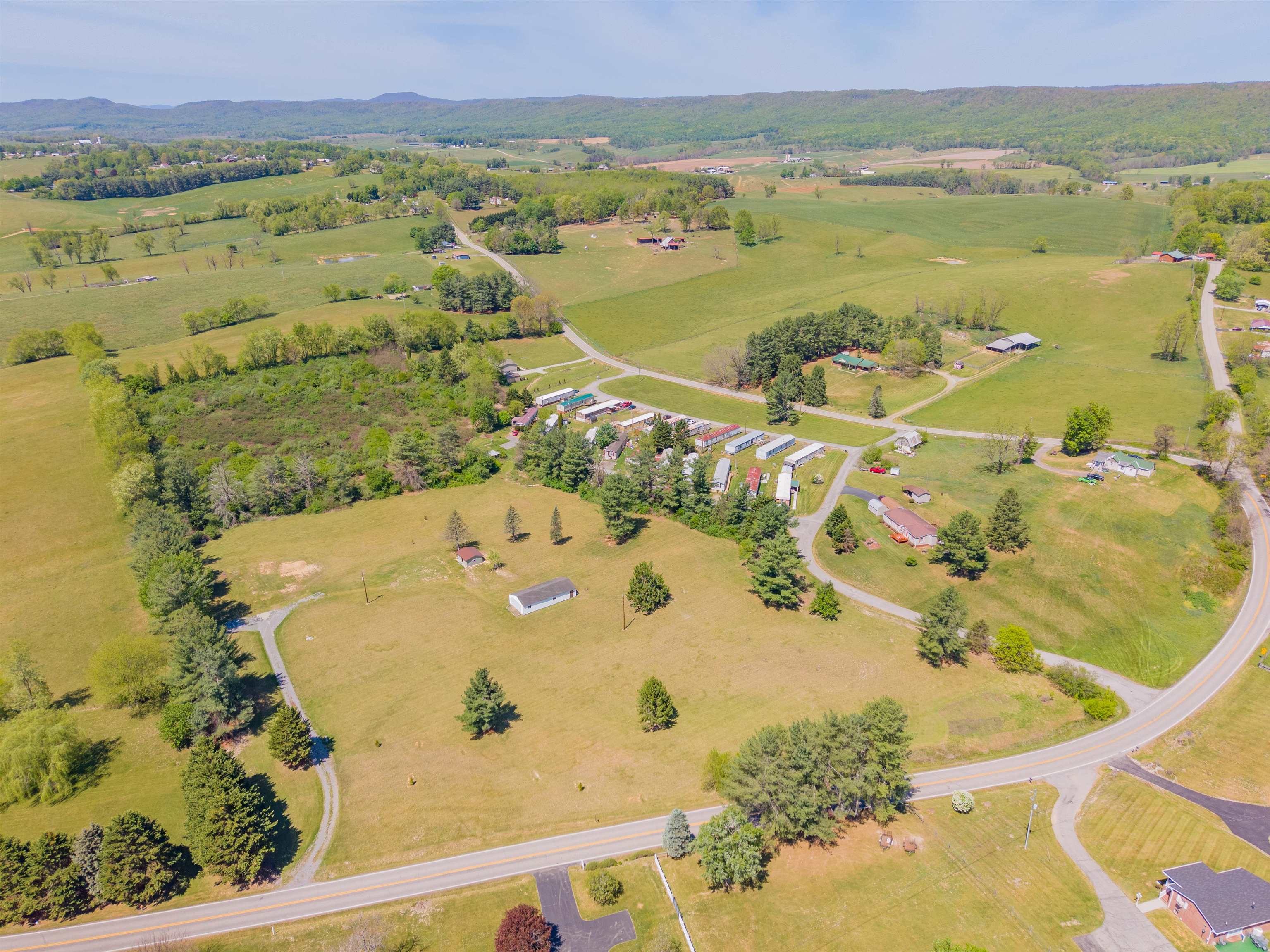 5633 Thornspring Road Pulaski VA 24301