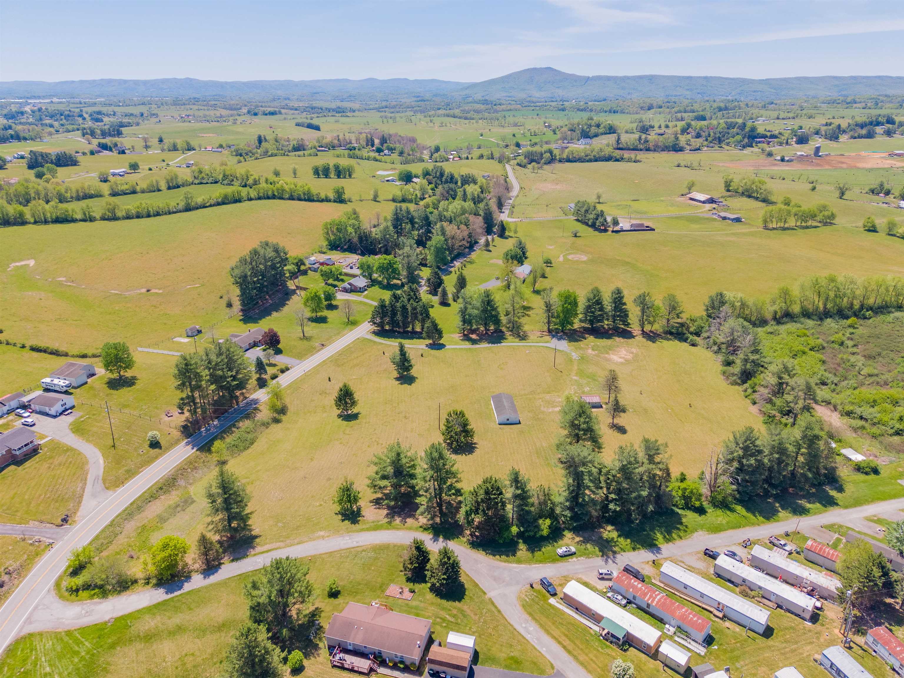 5633 Thornspring Road Pulaski VA 24301
