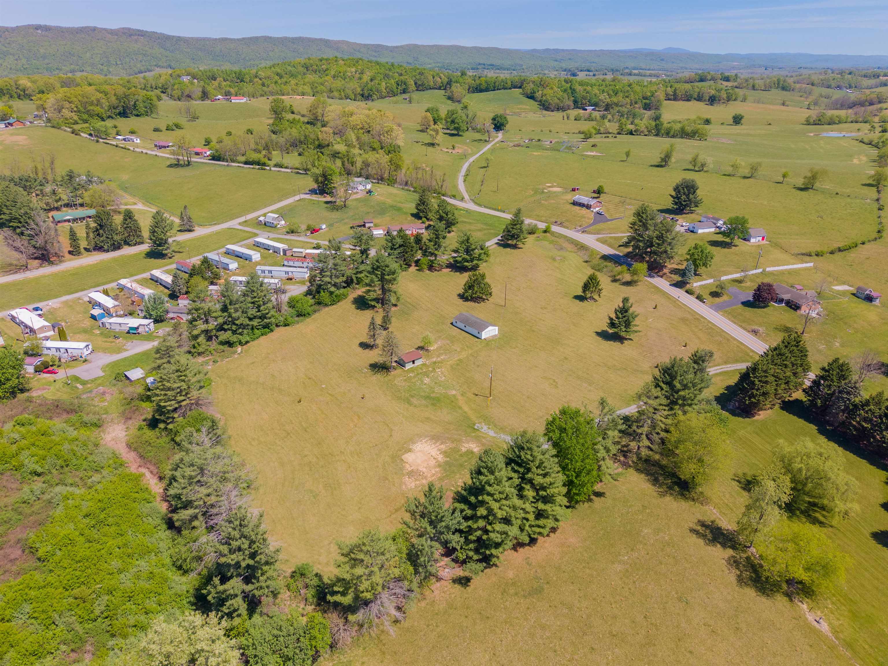 5633 Thornspring Road Pulaski VA 24301
