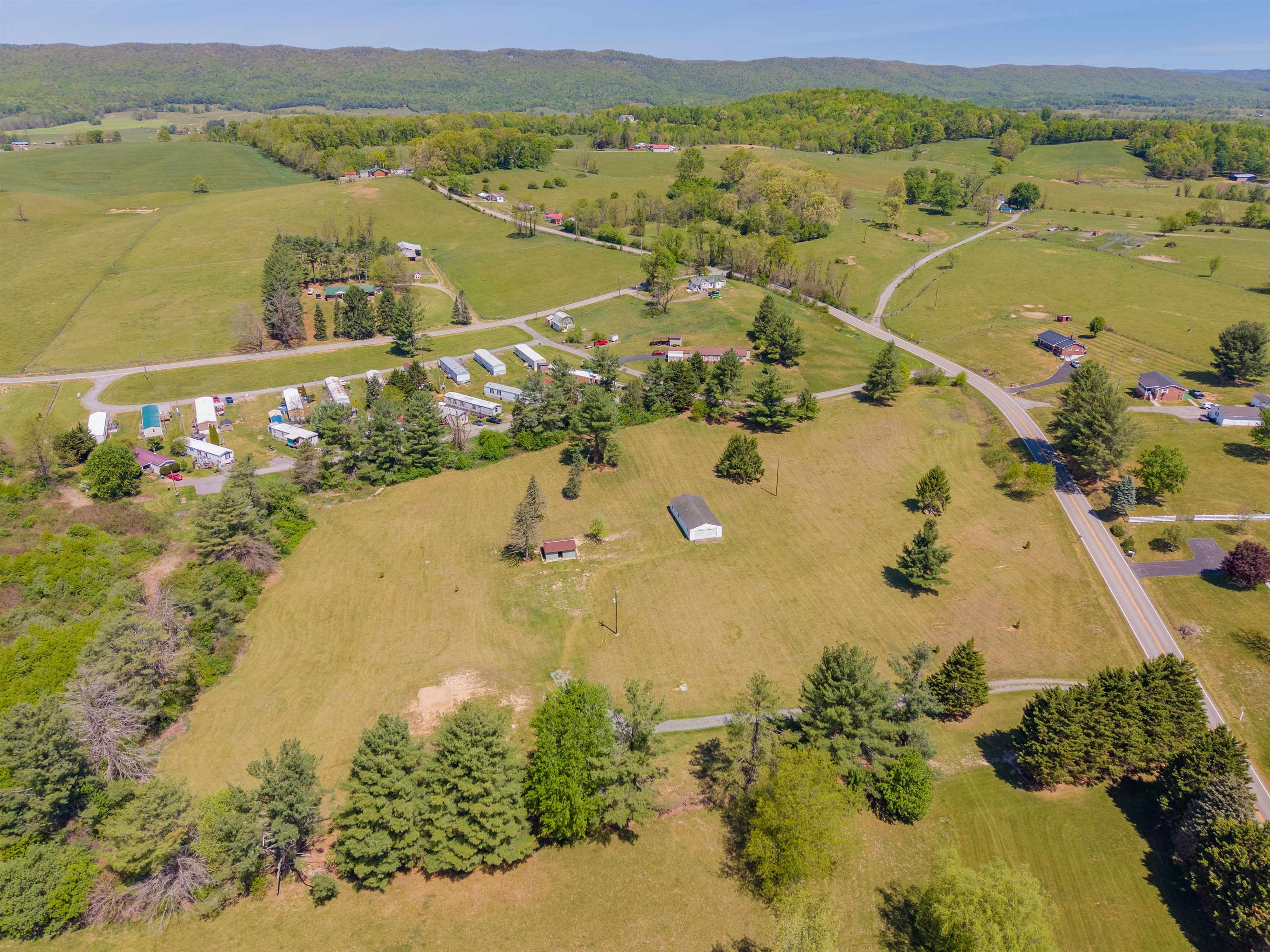5633 Thornspring Road Pulaski VA 24301
