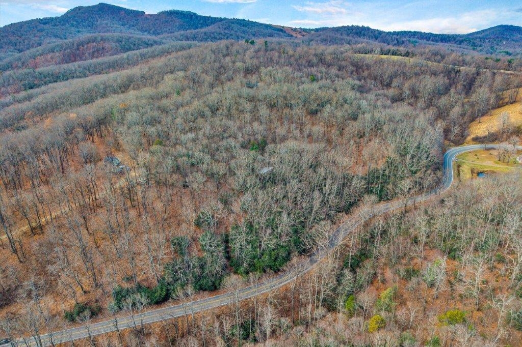 15885 Woolvine Highway Floyd VA 24091