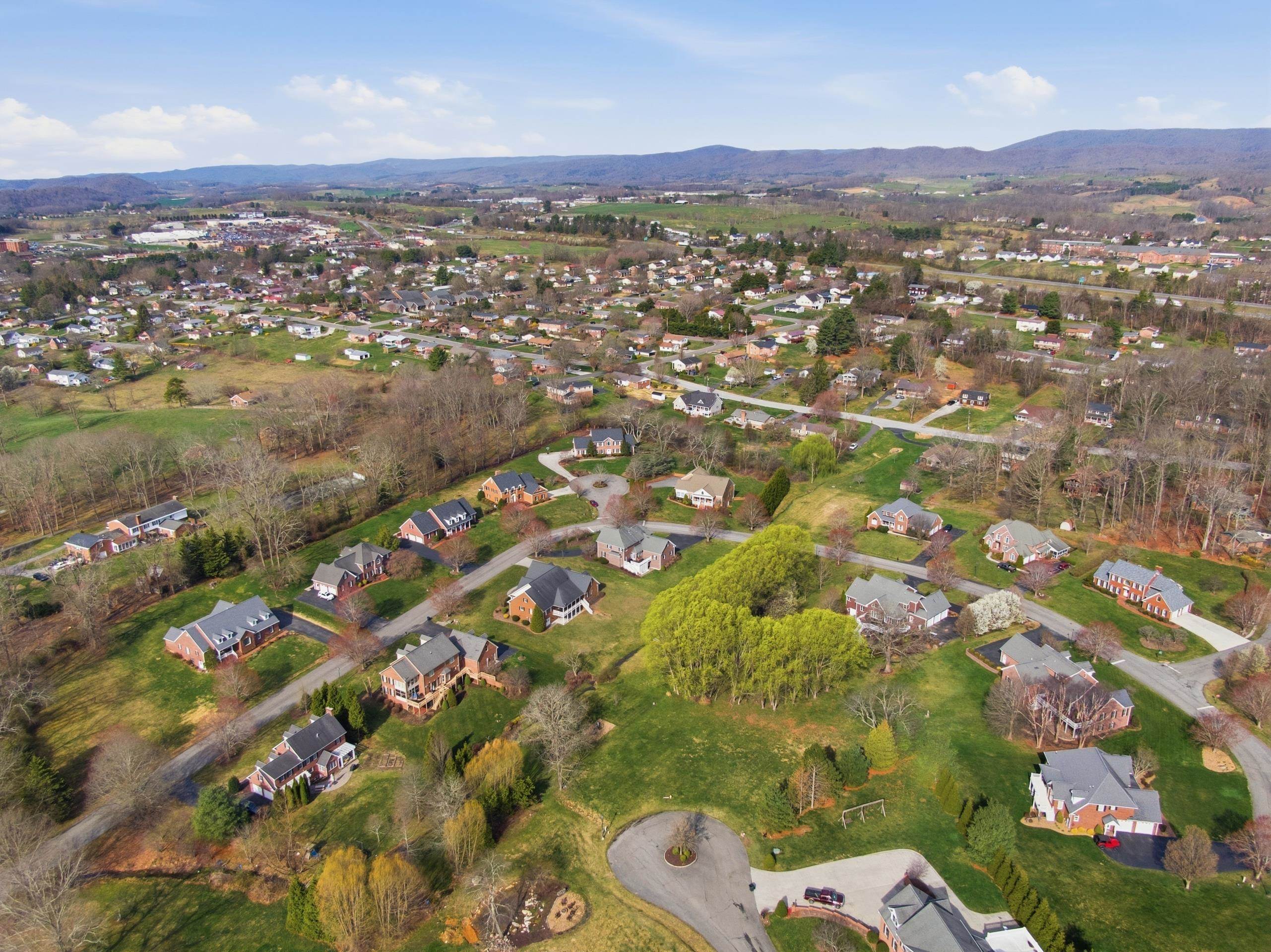 Tbd Davis Circle Wytheville VA 24382
