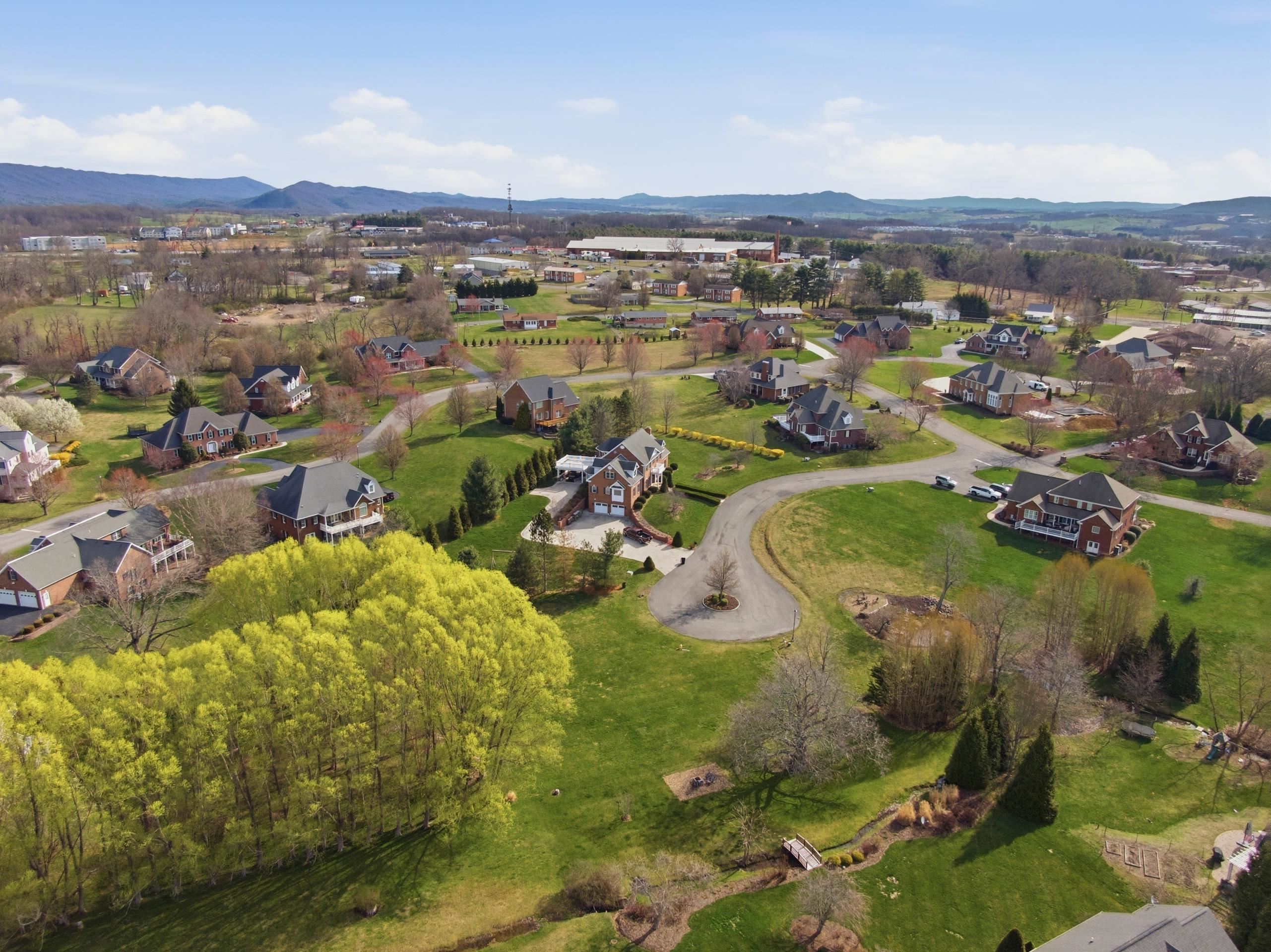 Tbd Davis Circle Wytheville VA 24382