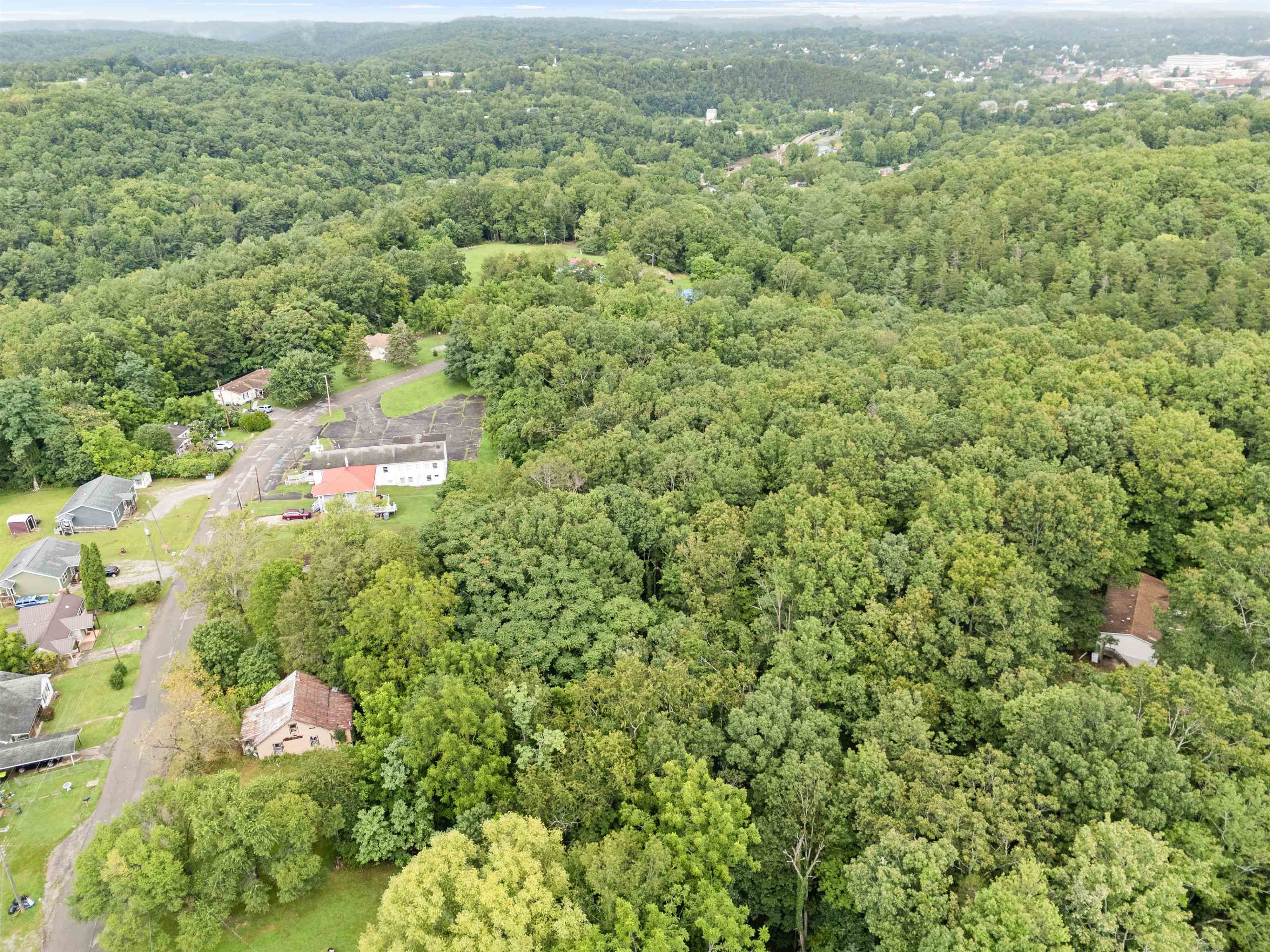 1703 Case Knife Road Pulaski VA 24301