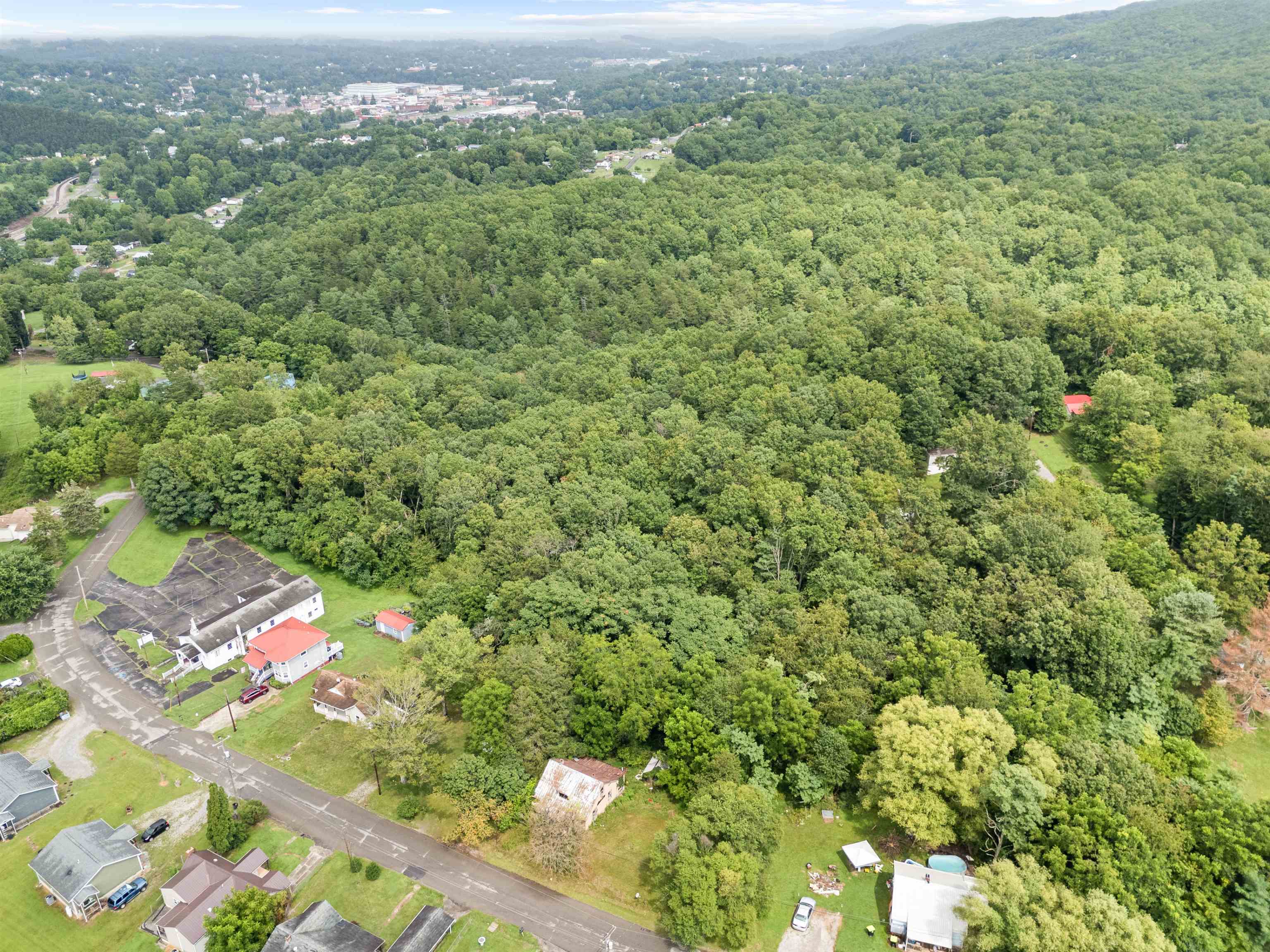 1703 Case Knife Road Pulaski VA 24301