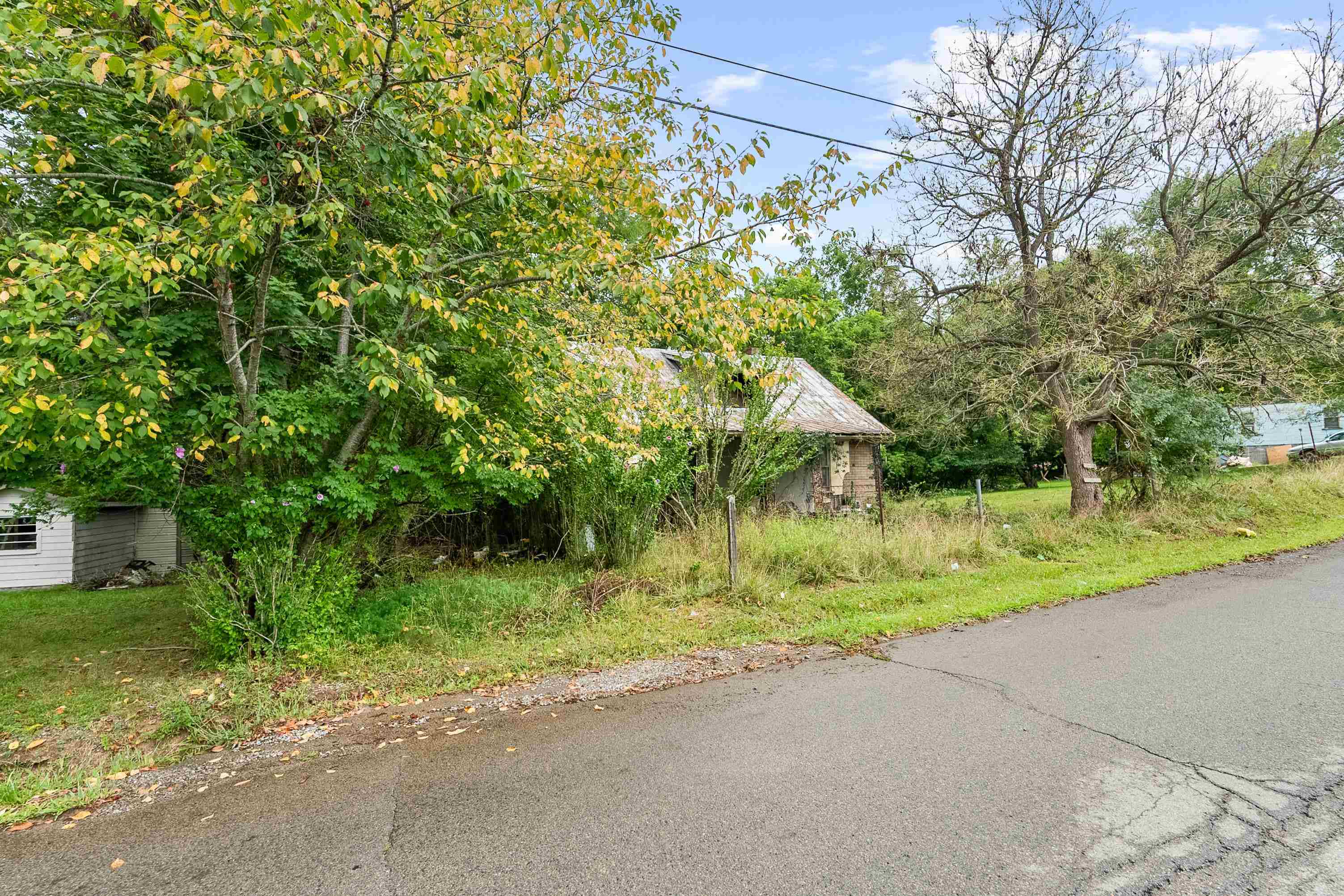 1703 Case Knife Road Pulaski VA 24301