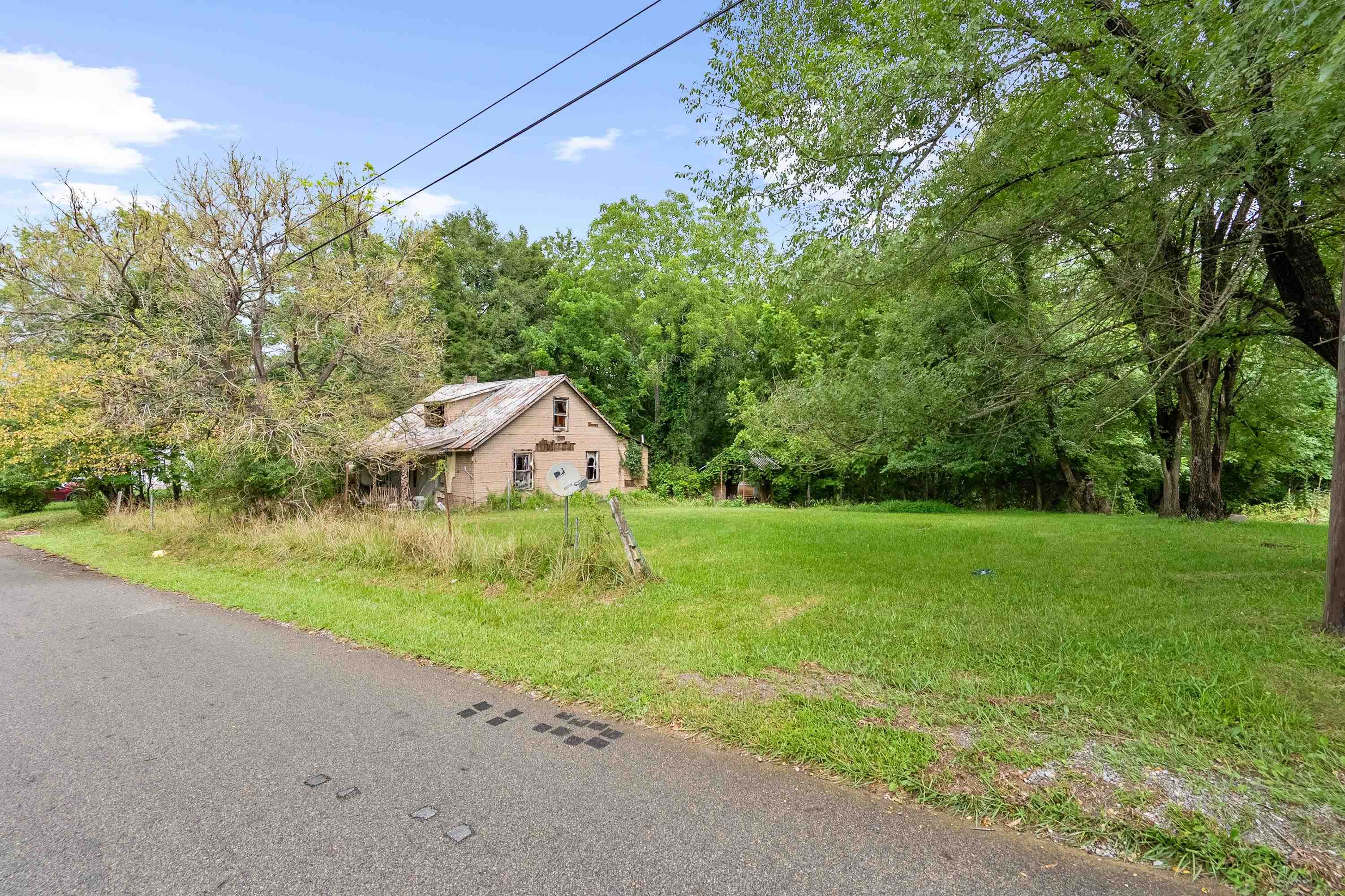 1703 Case Knife Road Pulaski VA 24301
