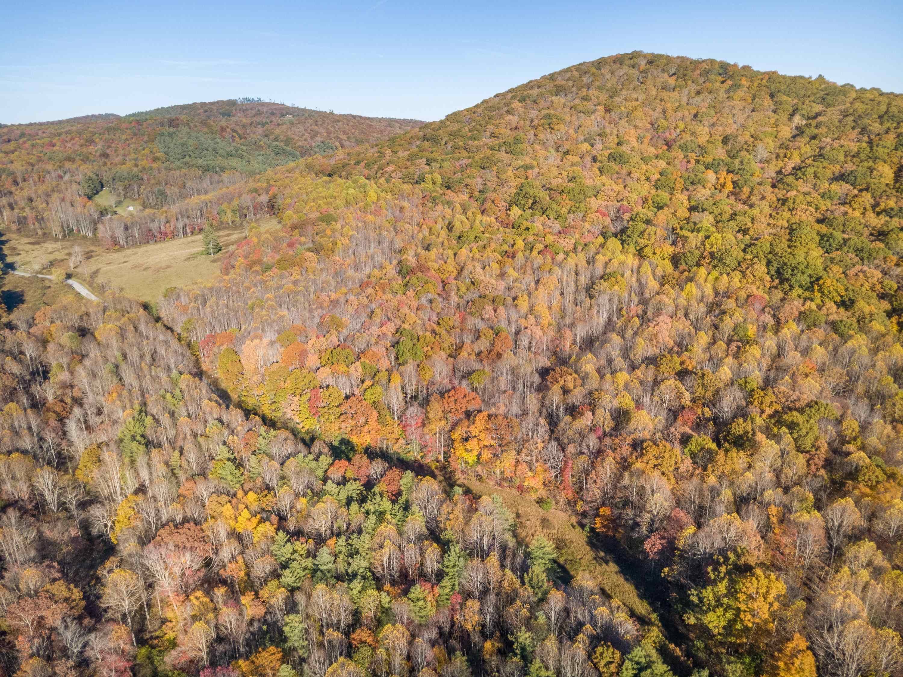857 Phadettia Road SW Willis VA 24380