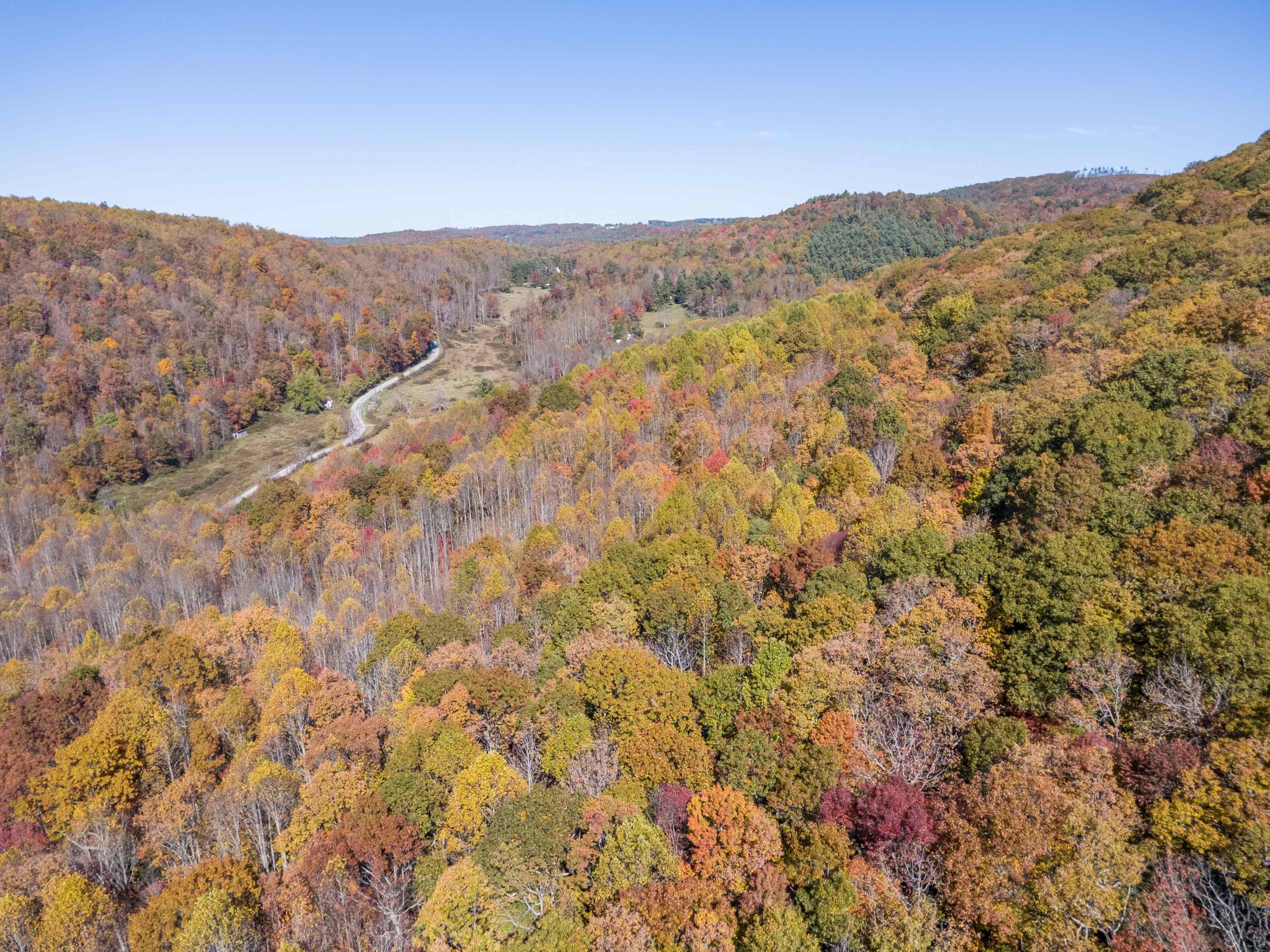 857 Phadettia Road SW Willis VA 24380