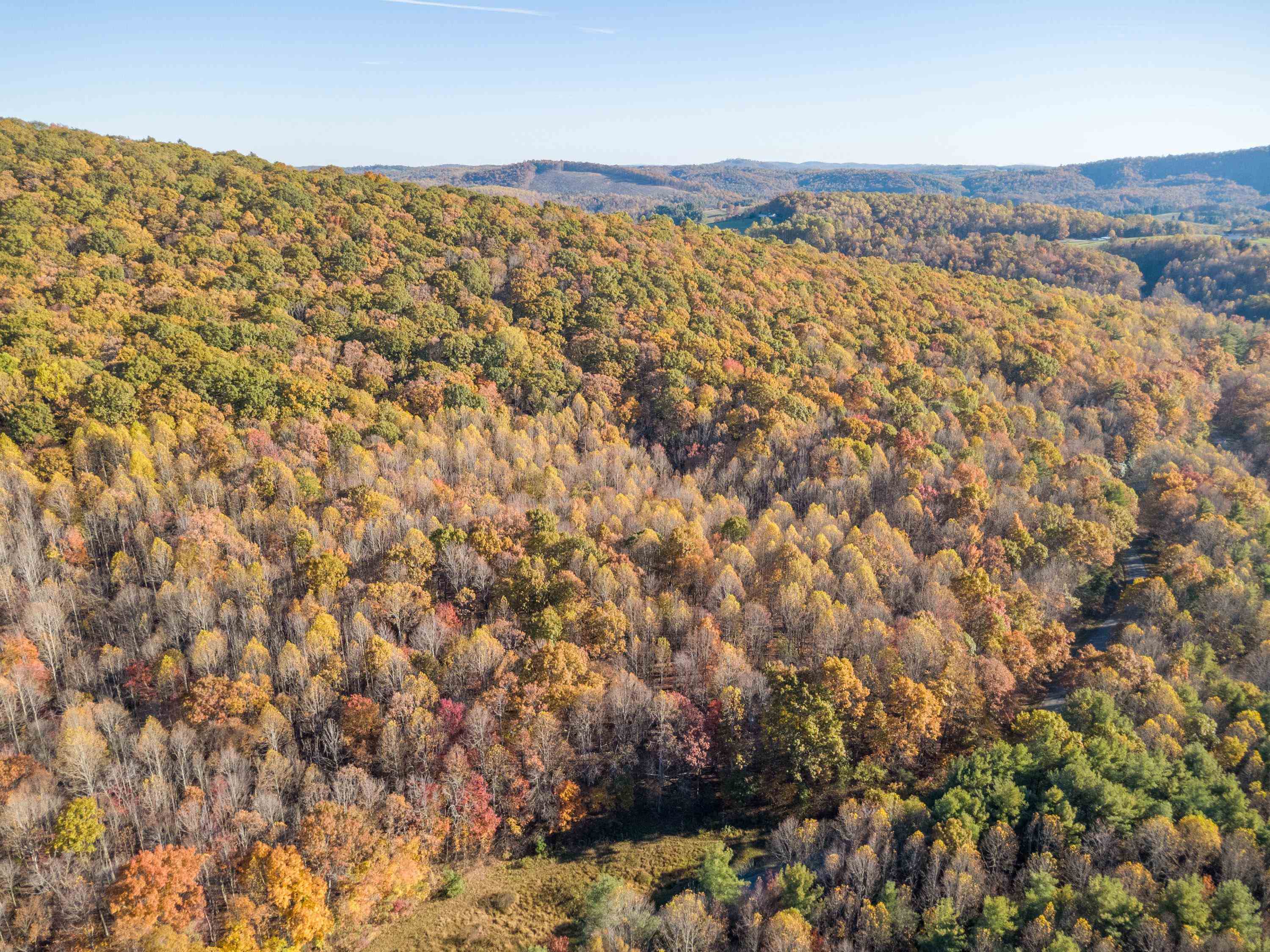 857 Phadettia Road SW Willis VA 24380