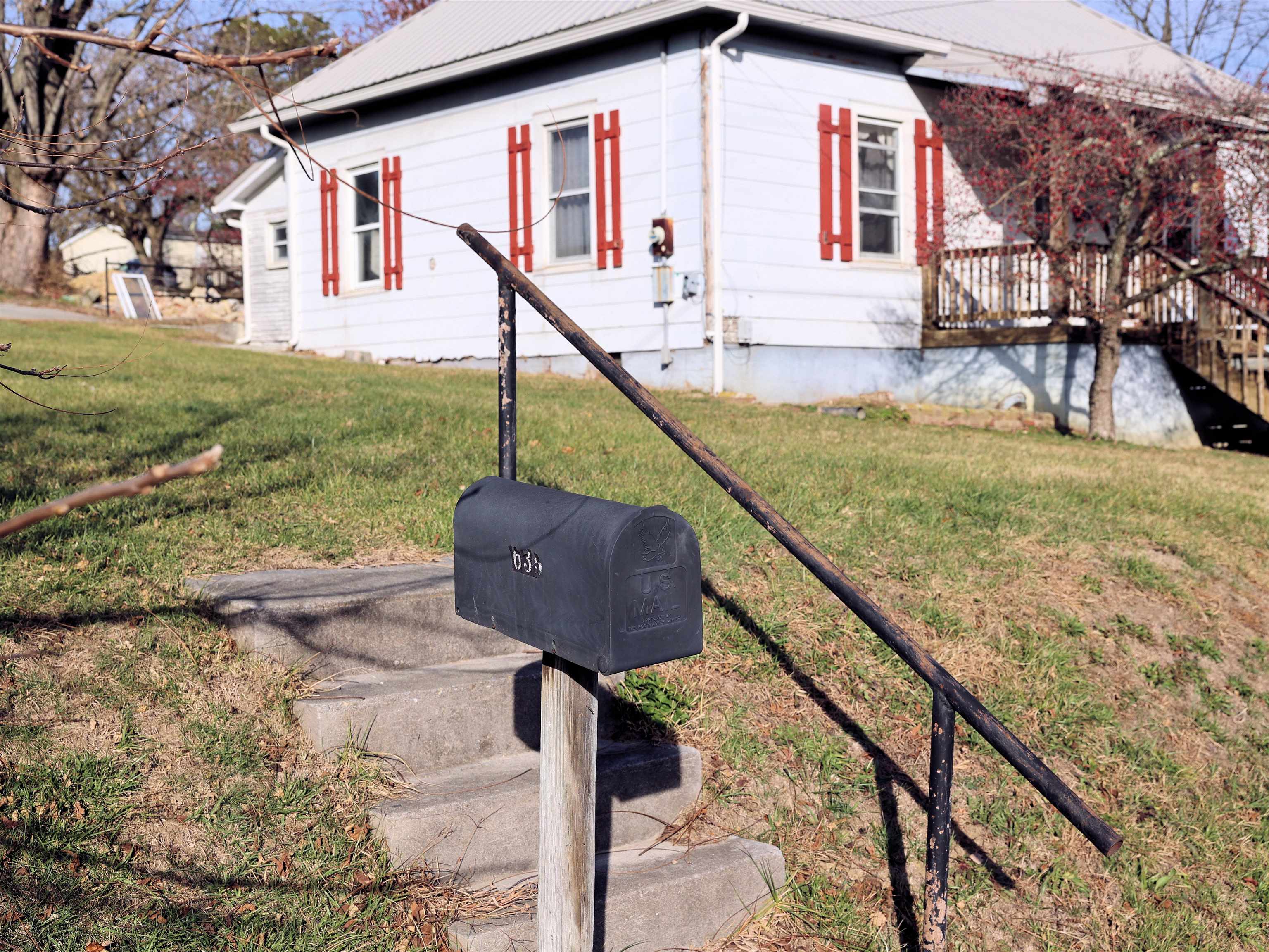 639 5th Street NE Pulaski VA 24301