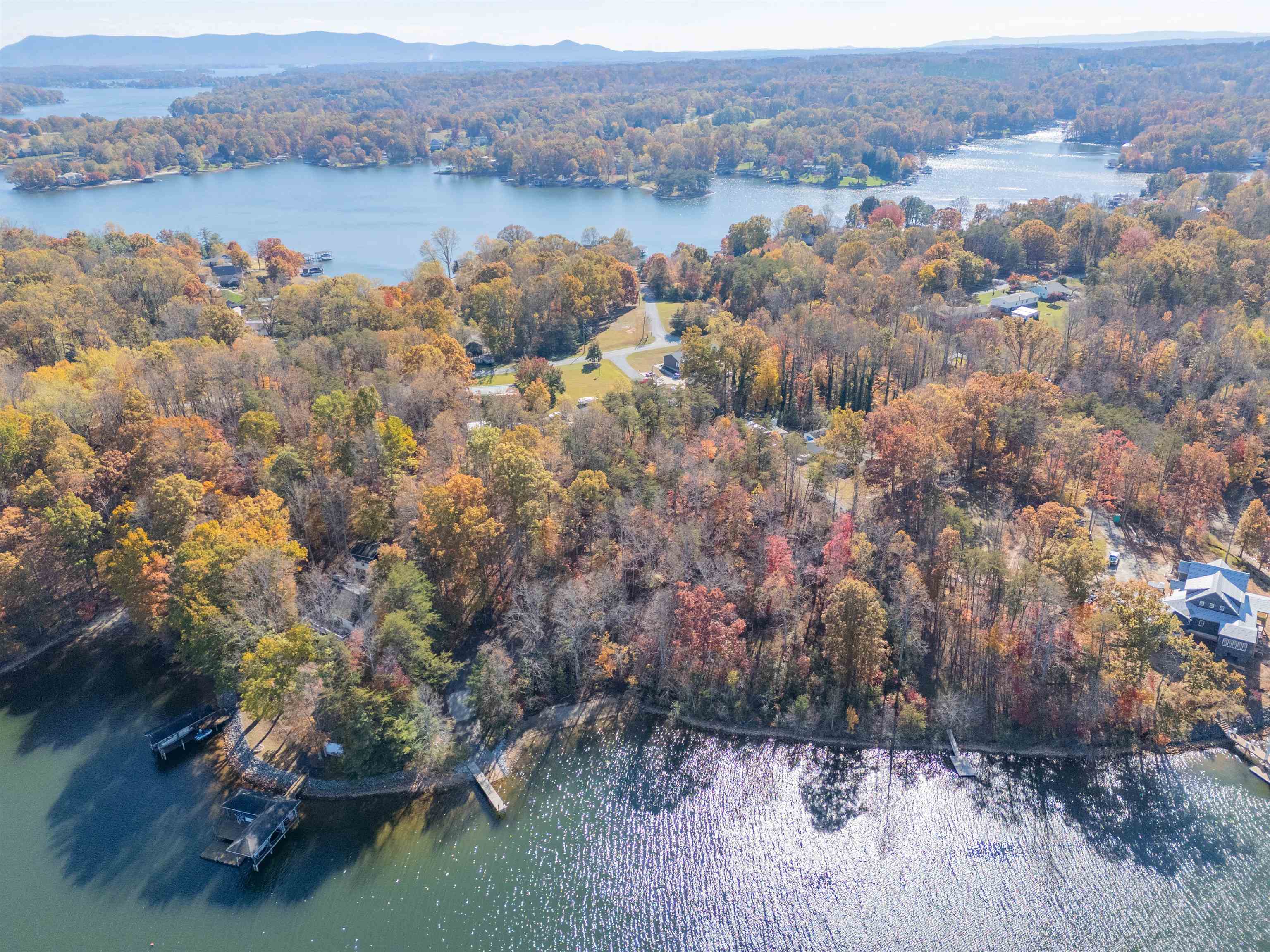 Tbd Lakewood Forest Road Moneta VA 24121