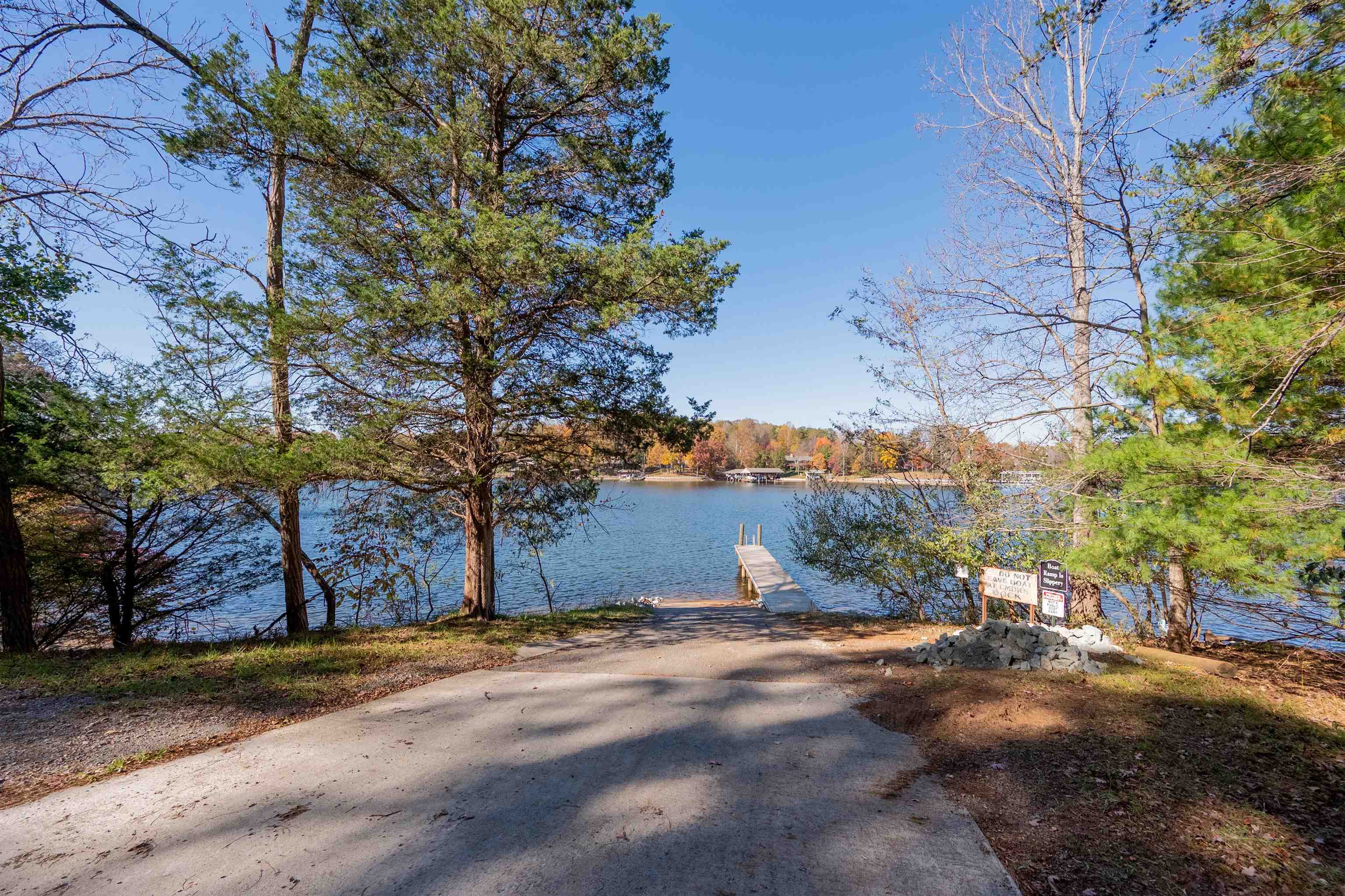 Tbd Lakewood Forest Road Moneta VA 24121