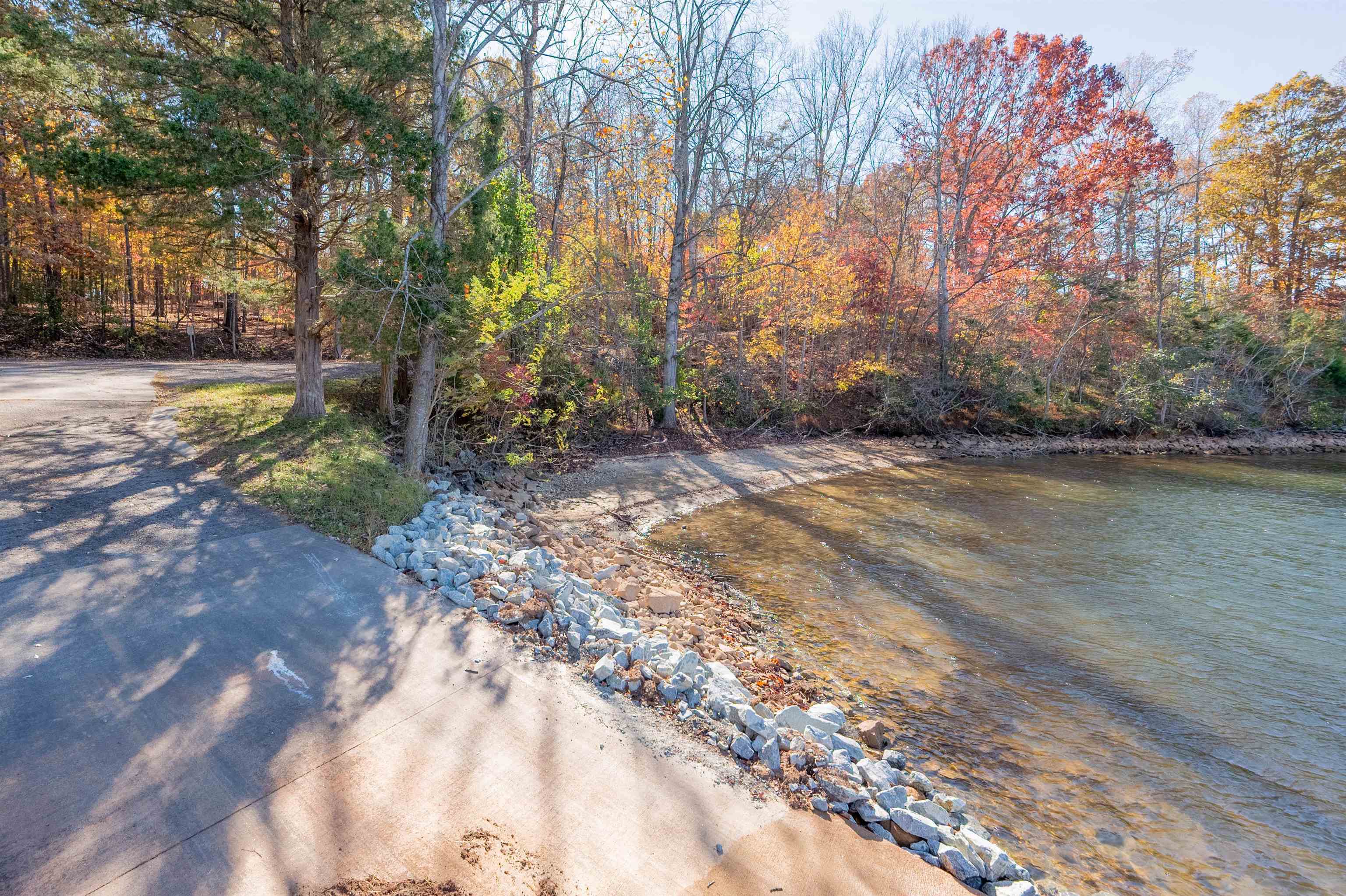 Tbd Lakewood Forest Road Moneta VA 24121
