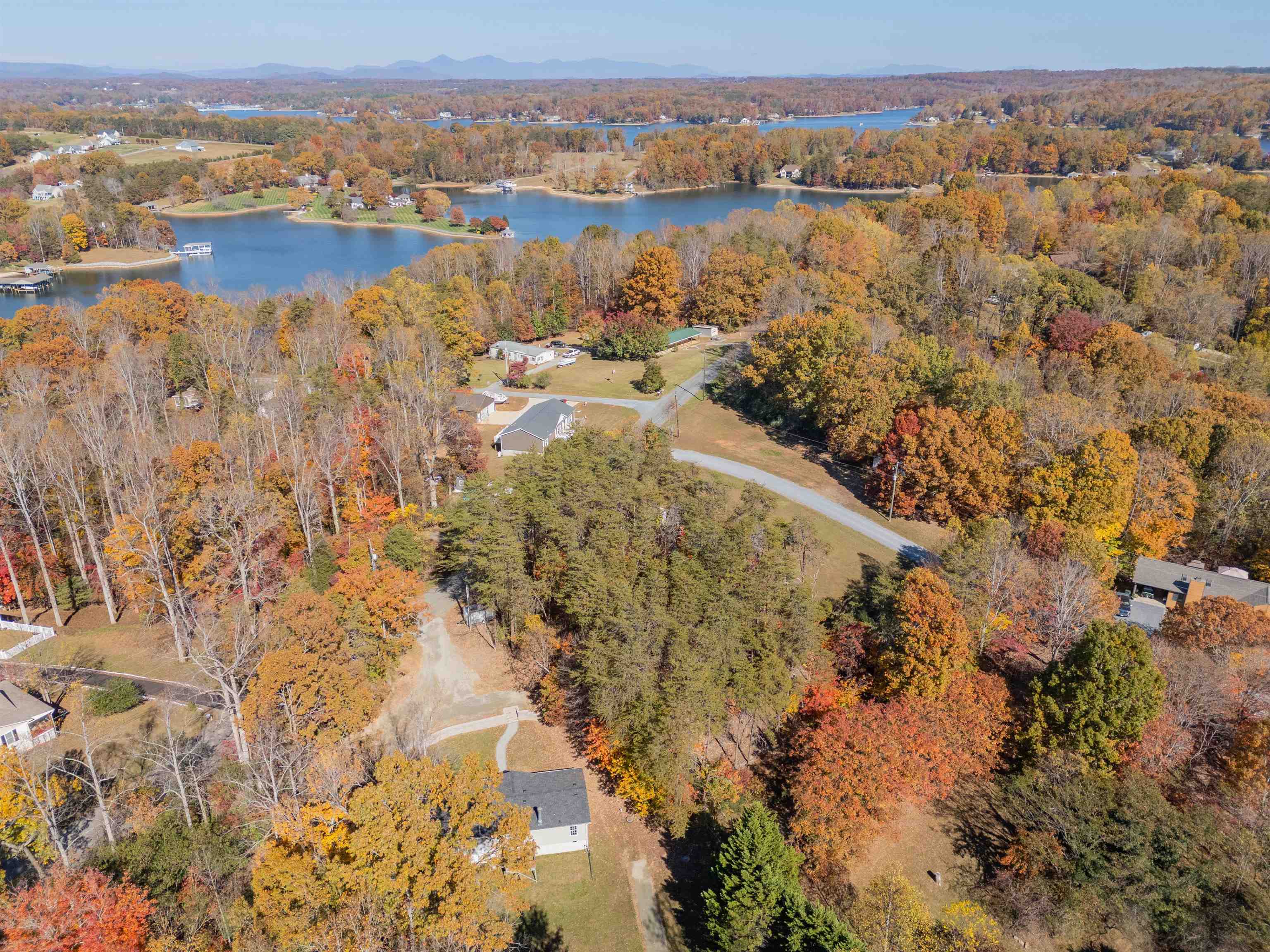 Tbd Lakewood Forest Road Moneta VA 24121