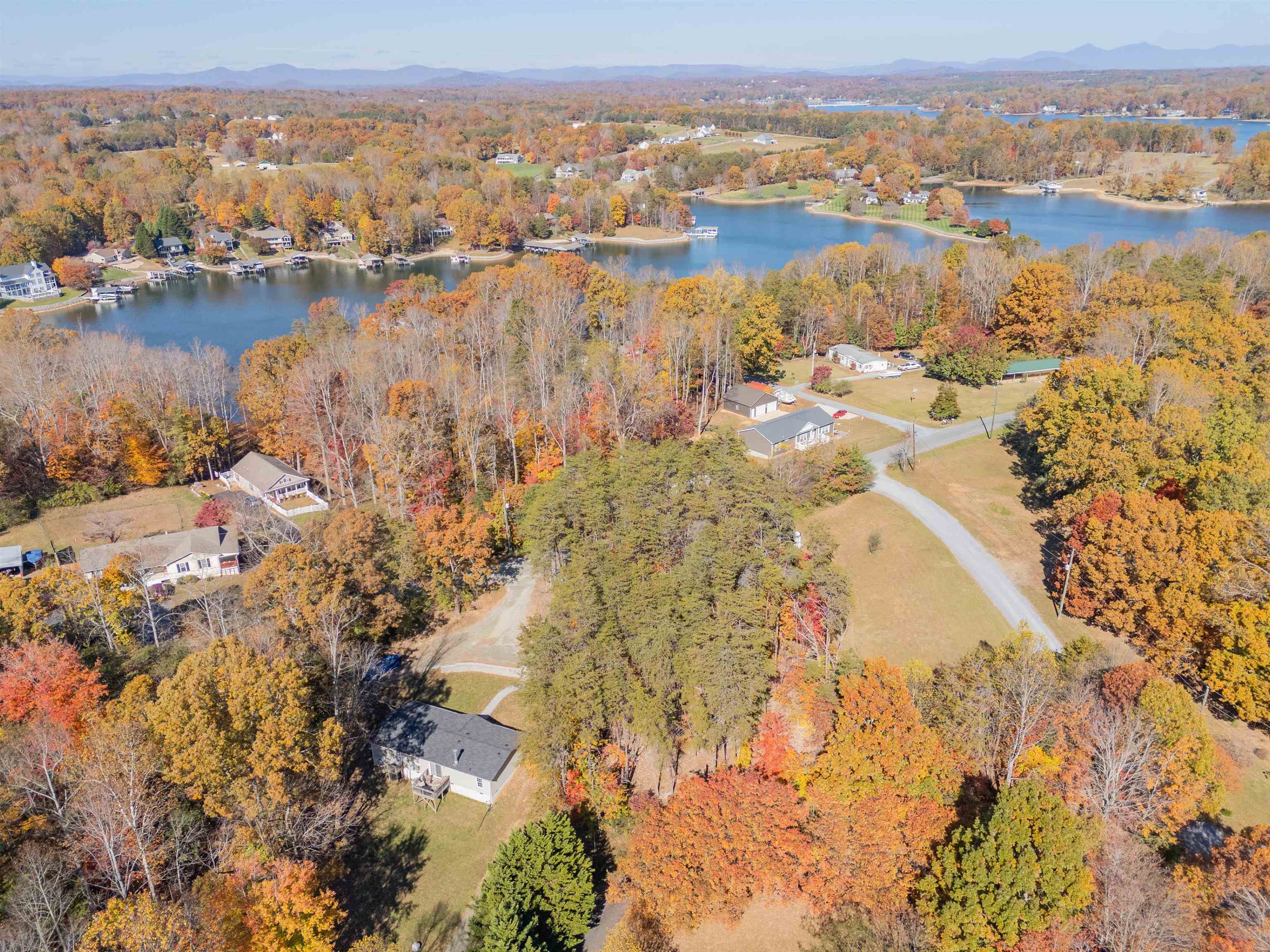Tbd Lakewood Forest Road Moneta VA 24121