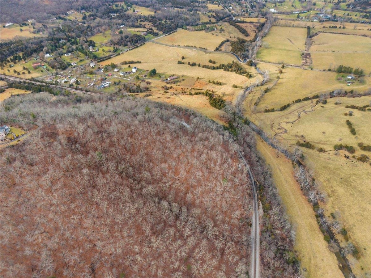 1154 Lusters Gate Road Blacksburg VA 24060